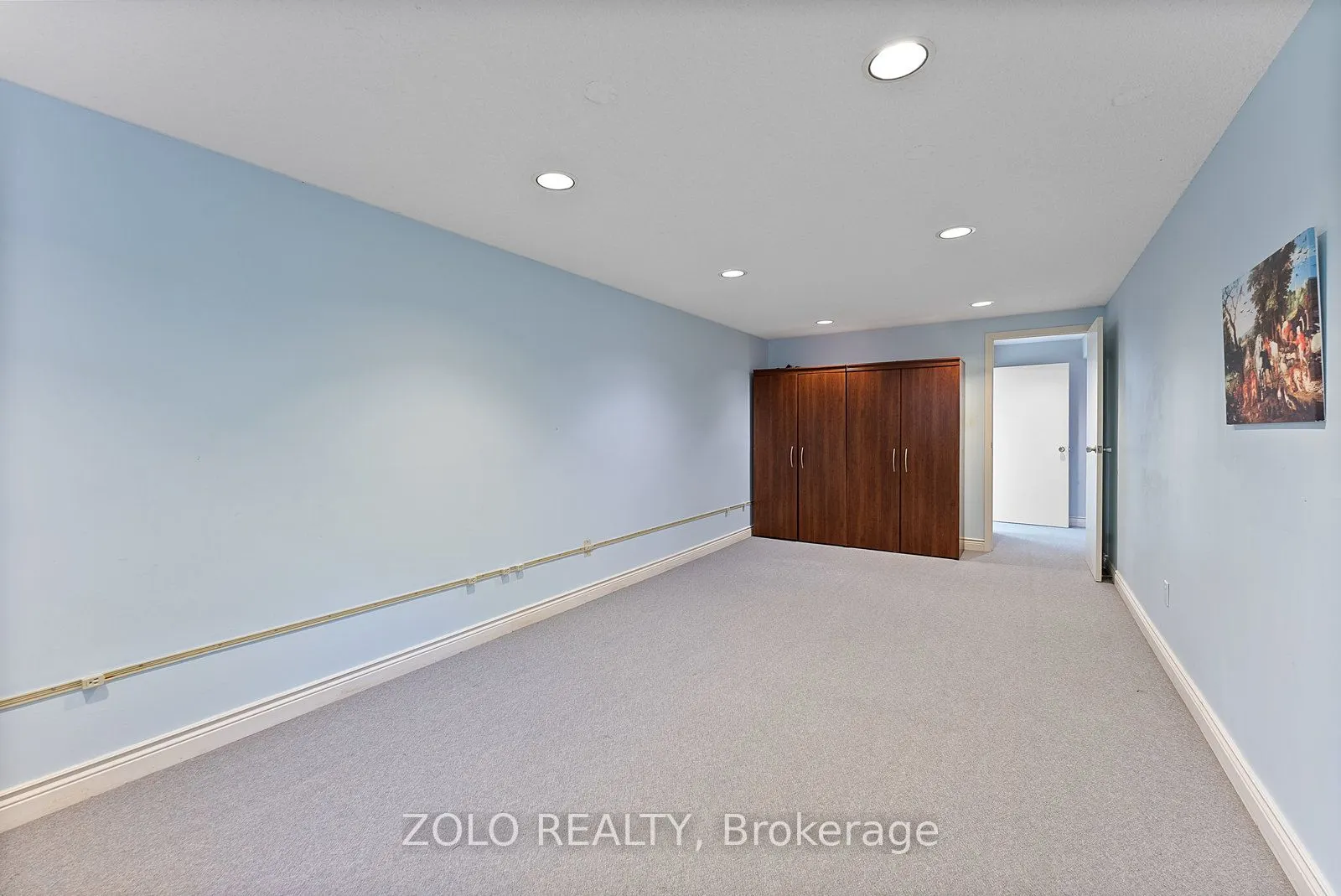 27 Abraham Avenue N, #Basement W/O