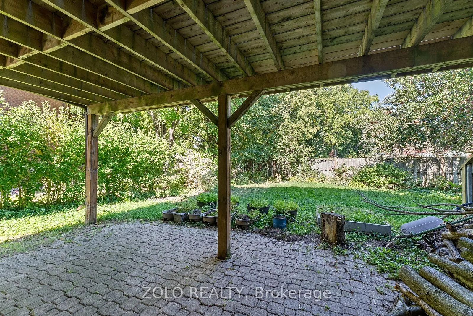 27 Abraham Avenue N, #Basement W/O