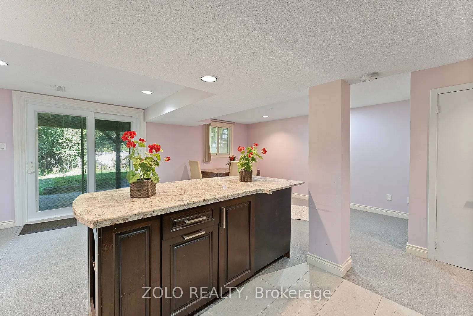 27 Abraham Avenue N, #Basement W/O