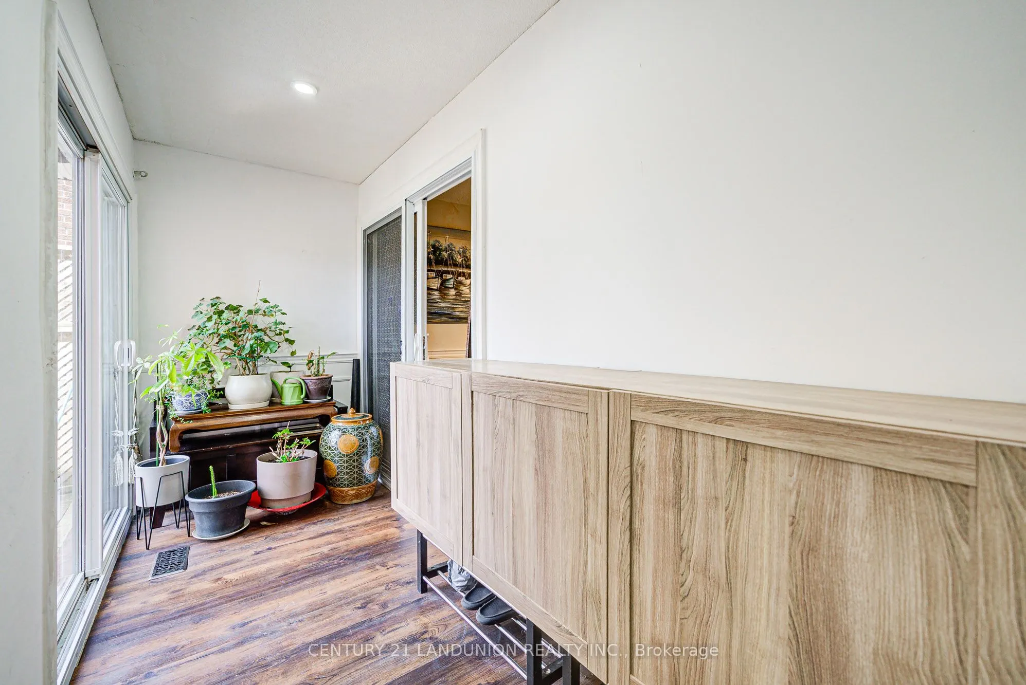 183 Willowbrook Road
