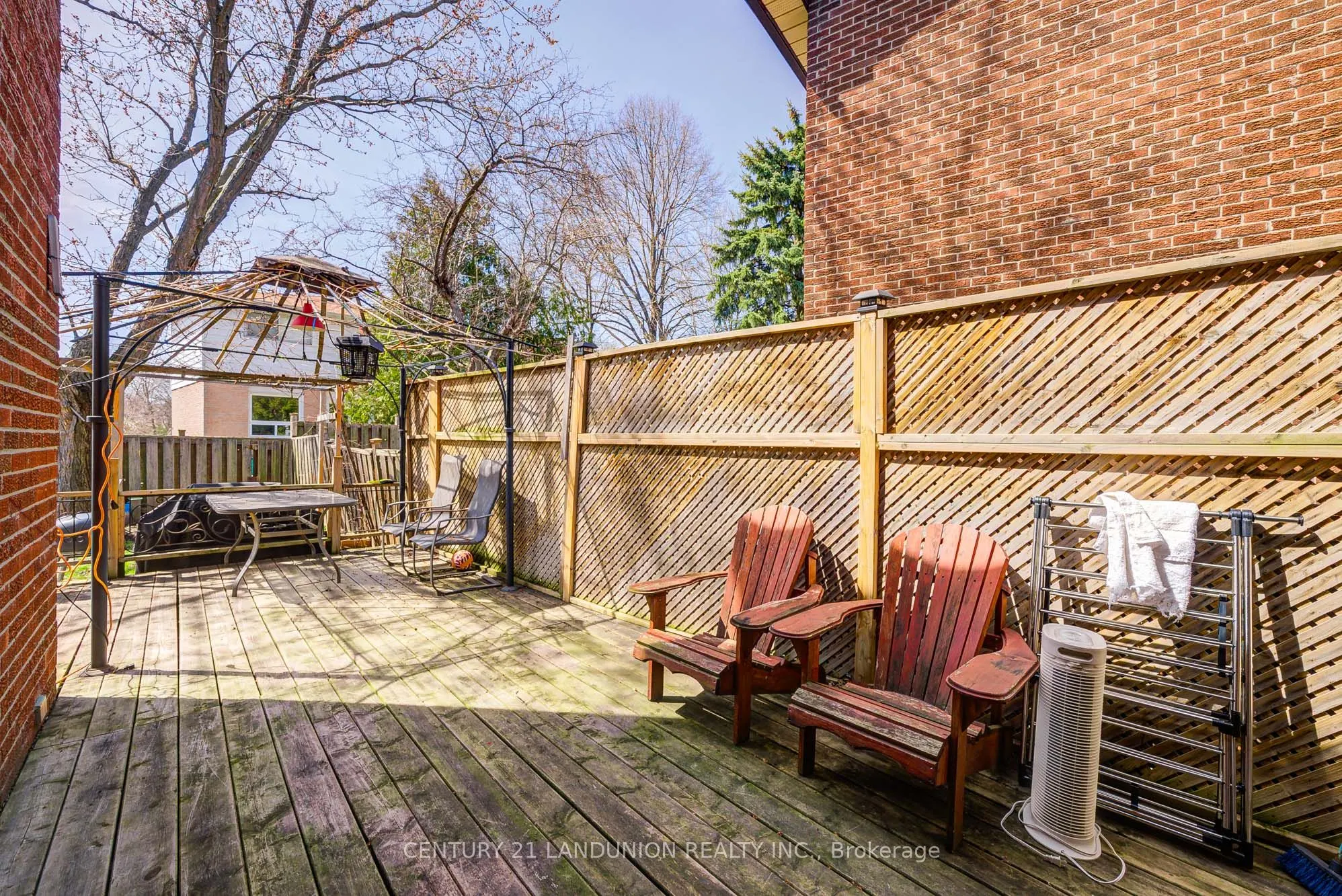 183 Willowbrook Road