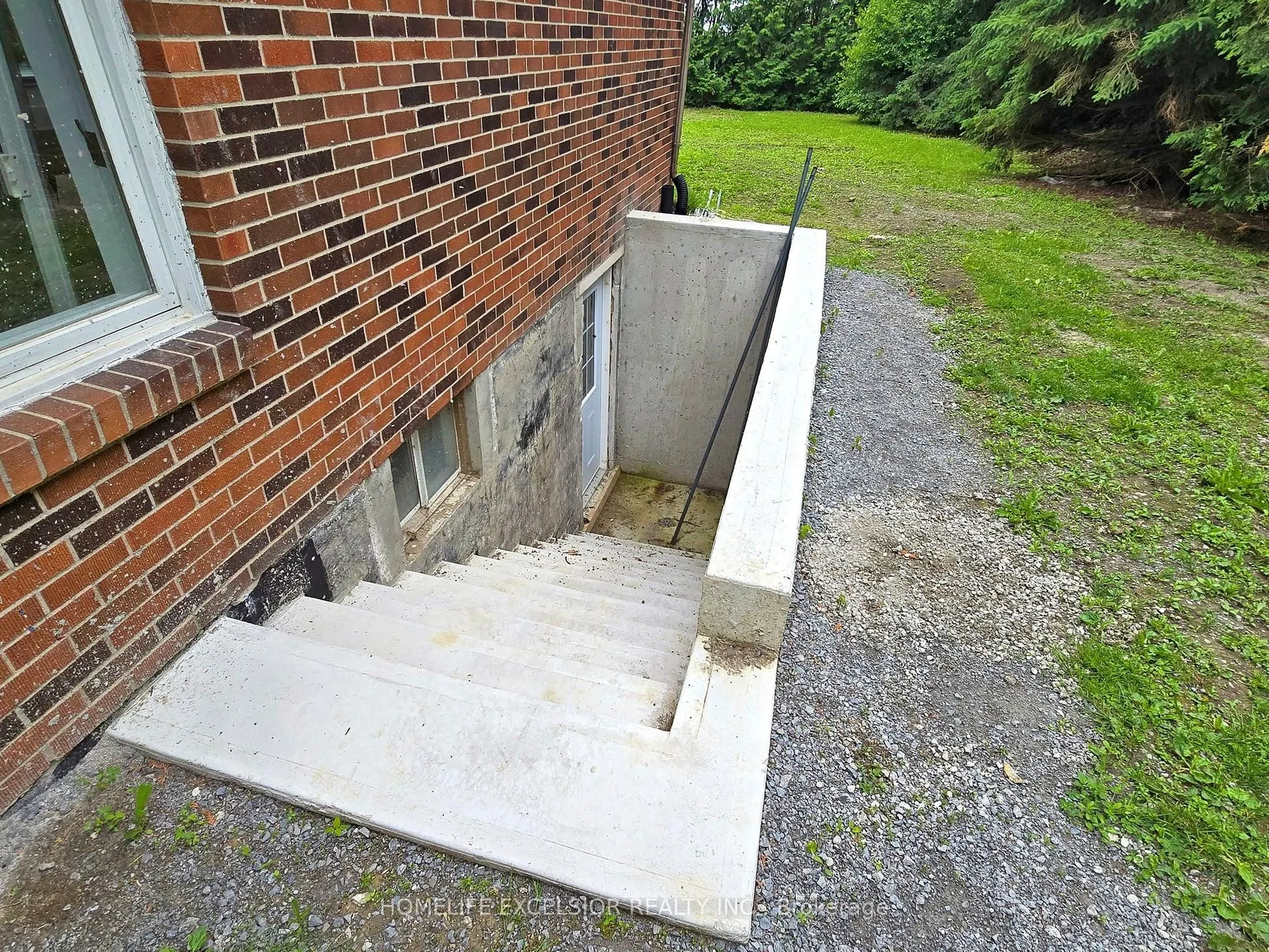 2117 bethesda Road