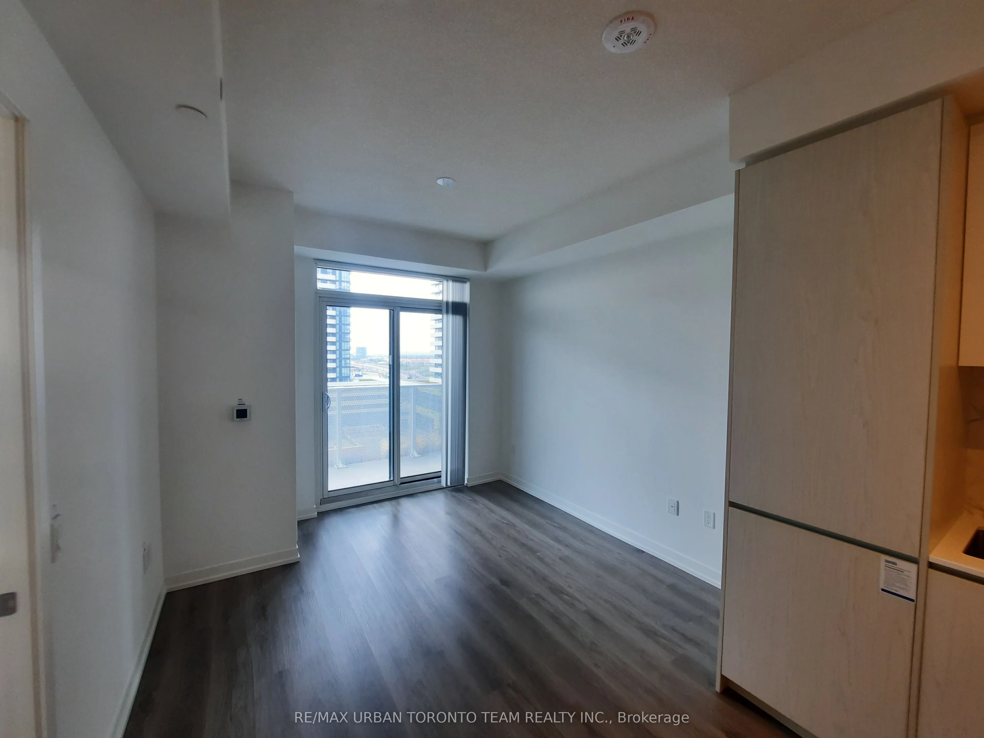 28 Interchange Way, #1015
