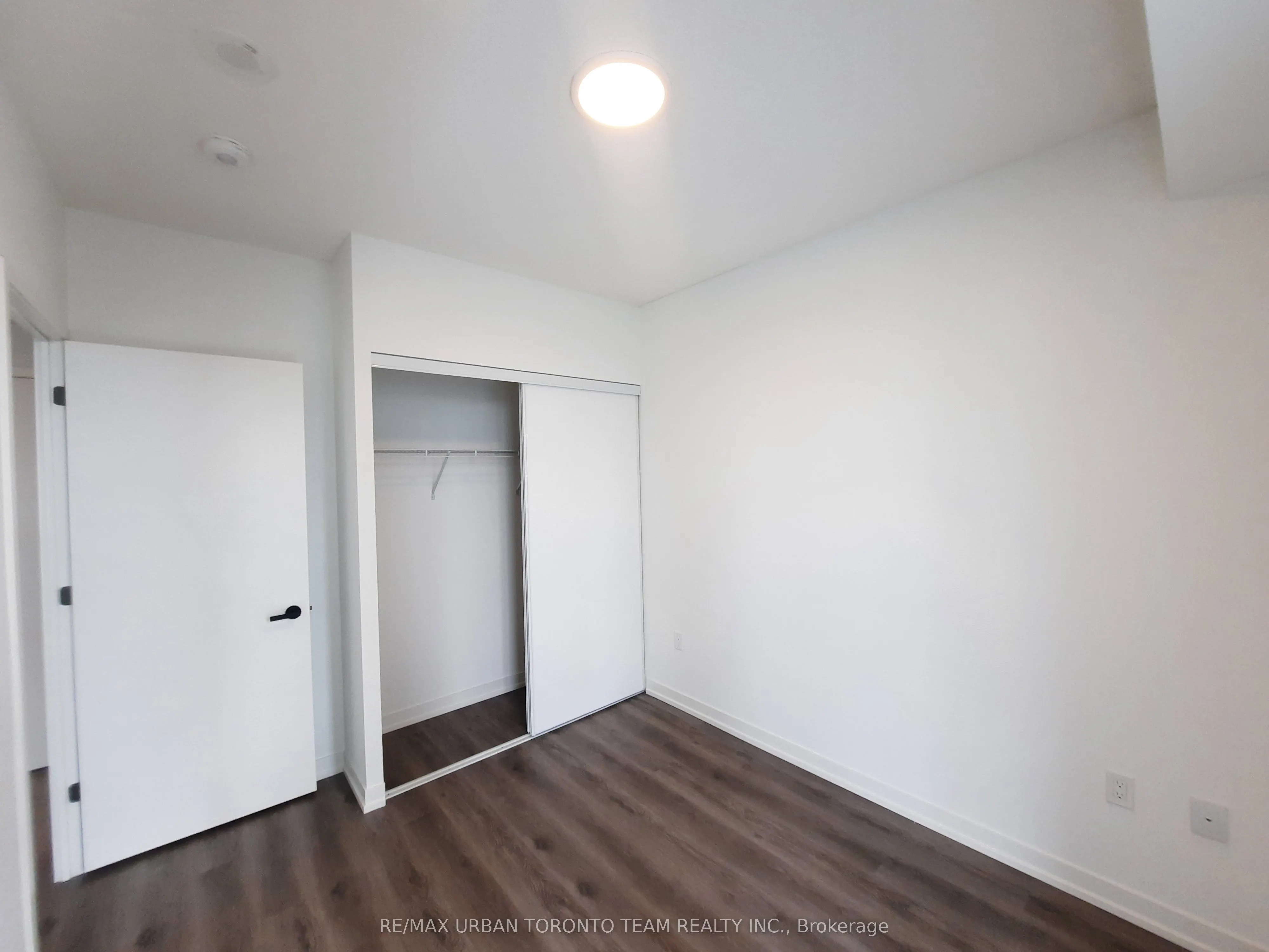 28 Interchange Way, #1015