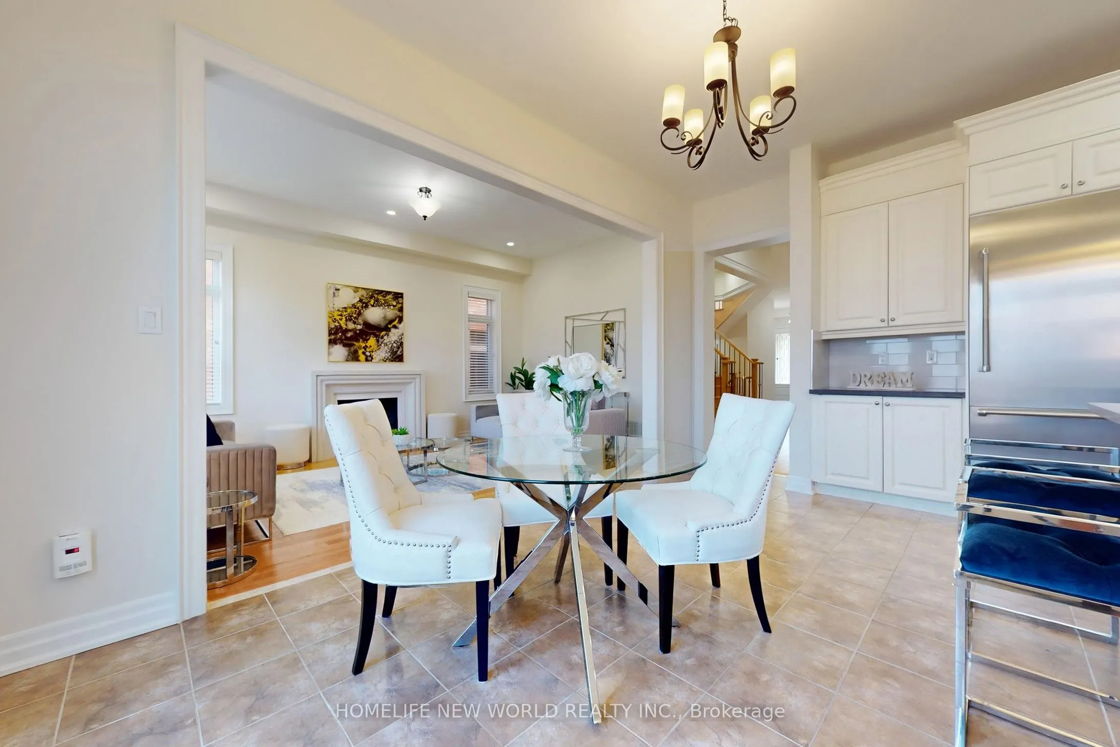 36 Strawbridge Farm Drive