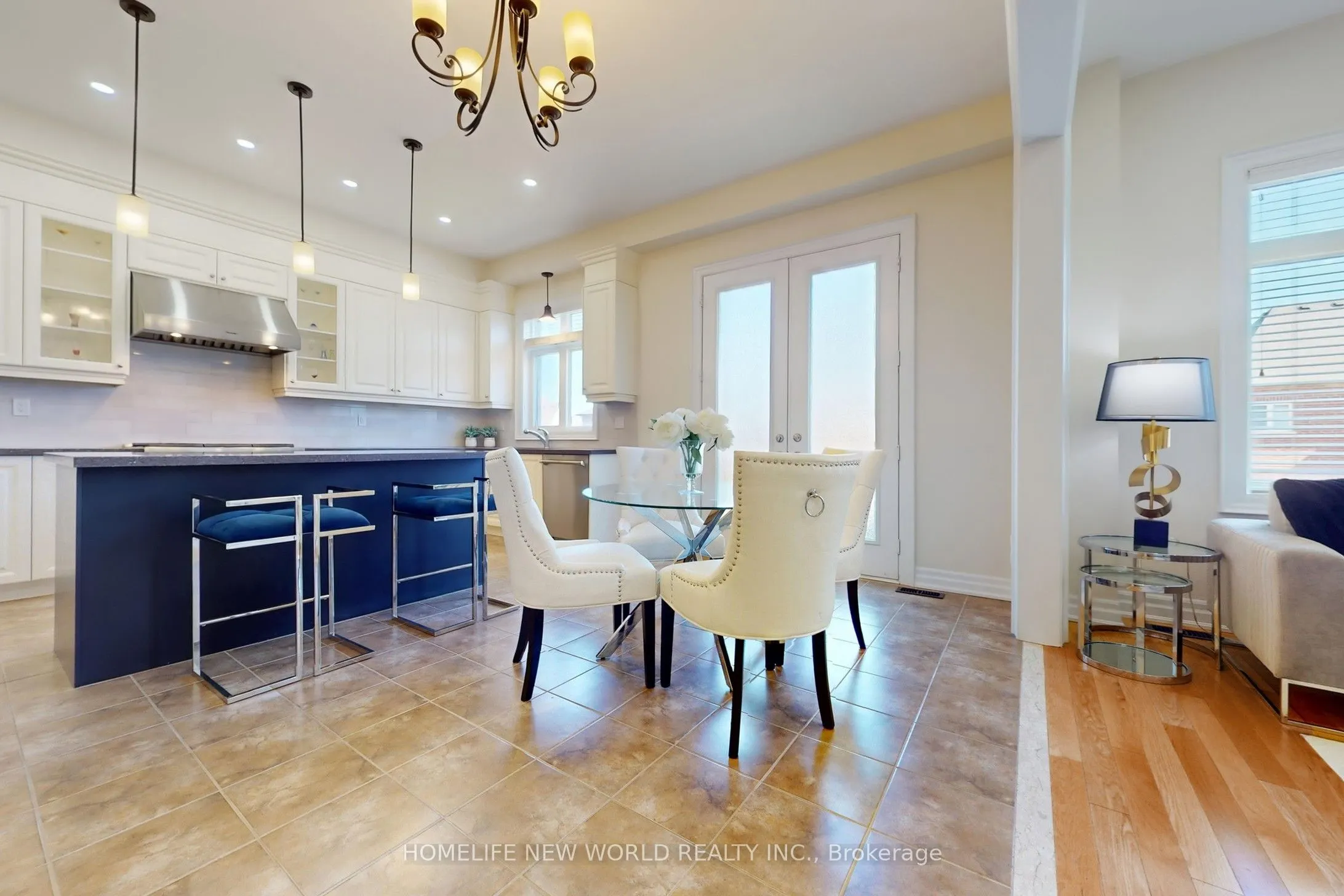 36 Strawbridge Farm Drive