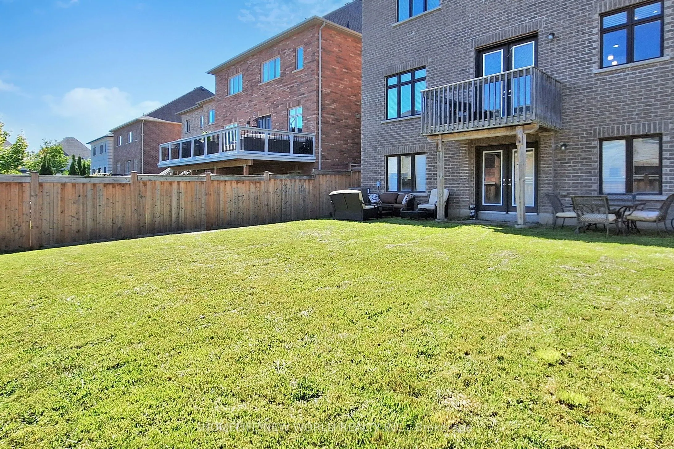 36 Strawbridge Farm Drive