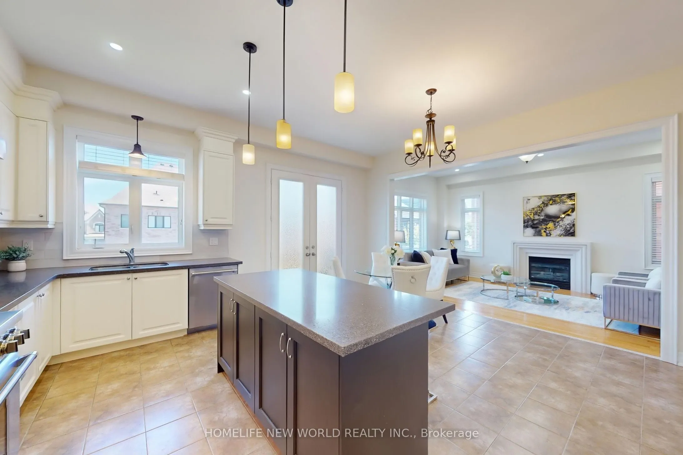 36 Strawbridge Farm Drive