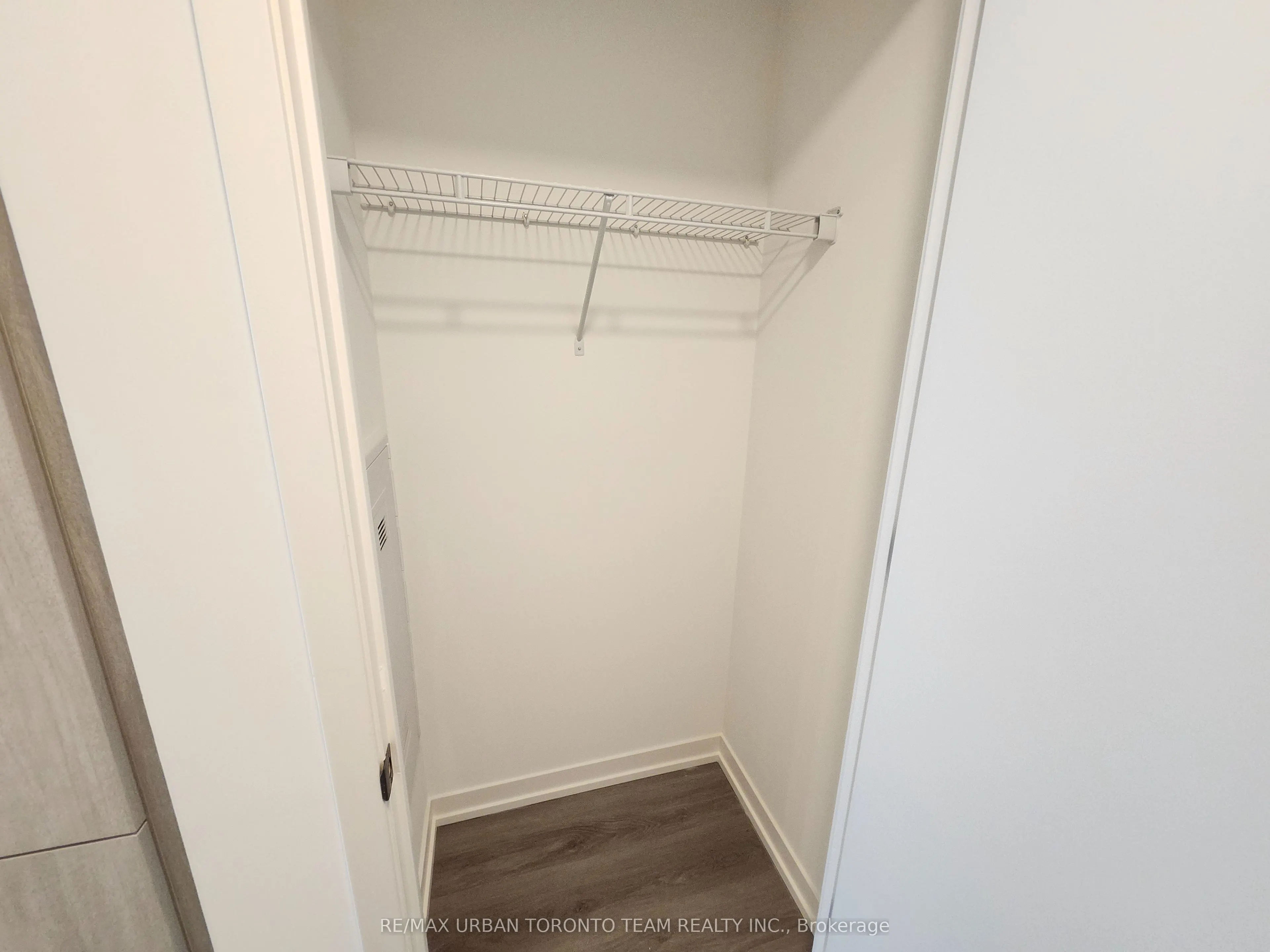 28 Interchange Way, #1215
