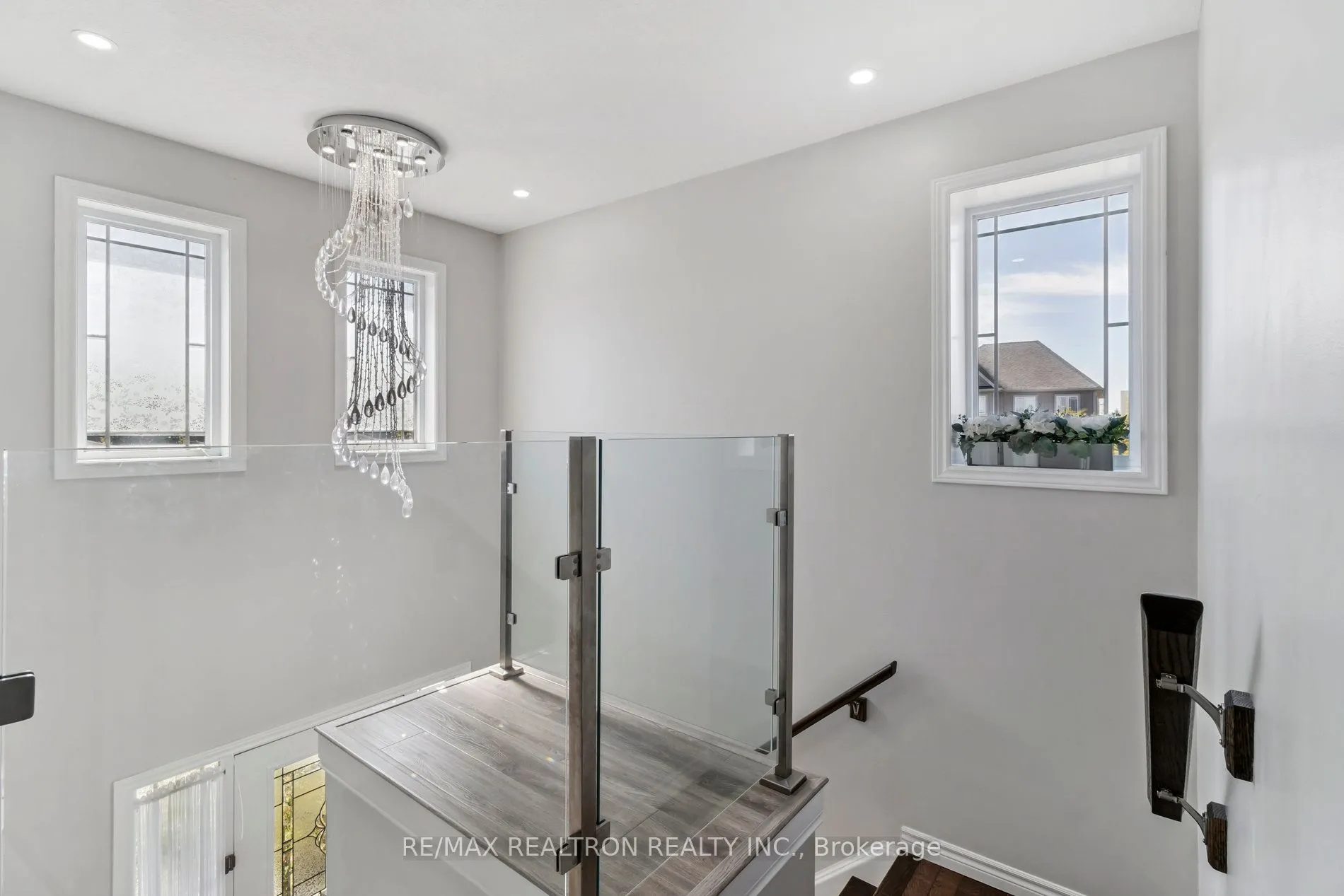 45 Irwin Crescent