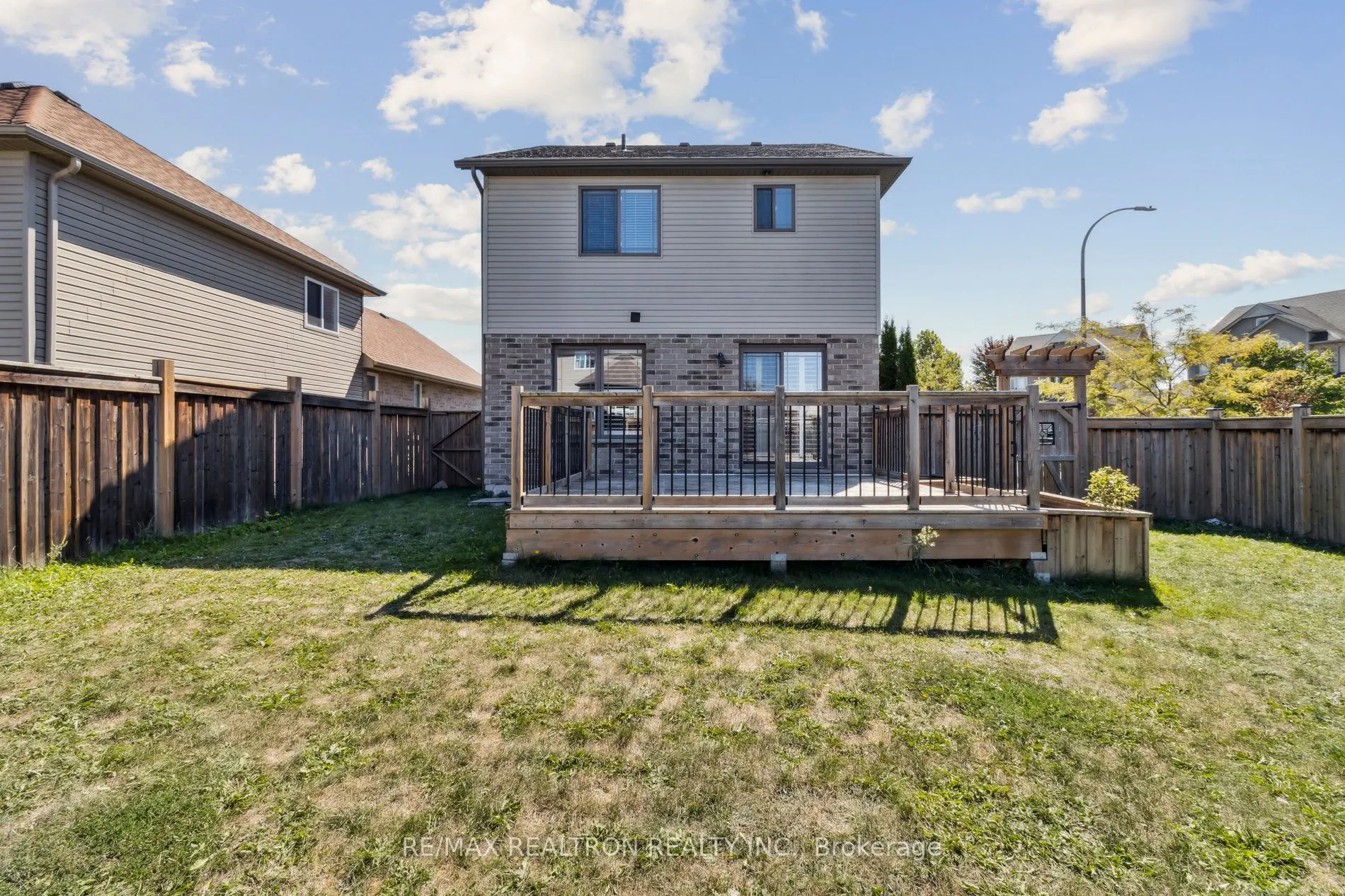 45 Irwin Crescent