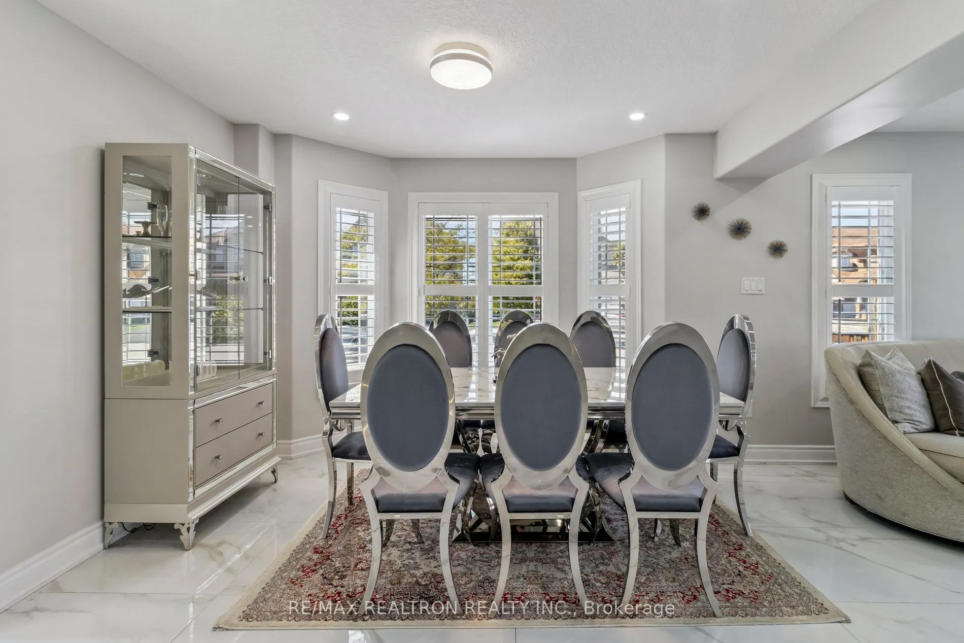 45 Irwin Crescent