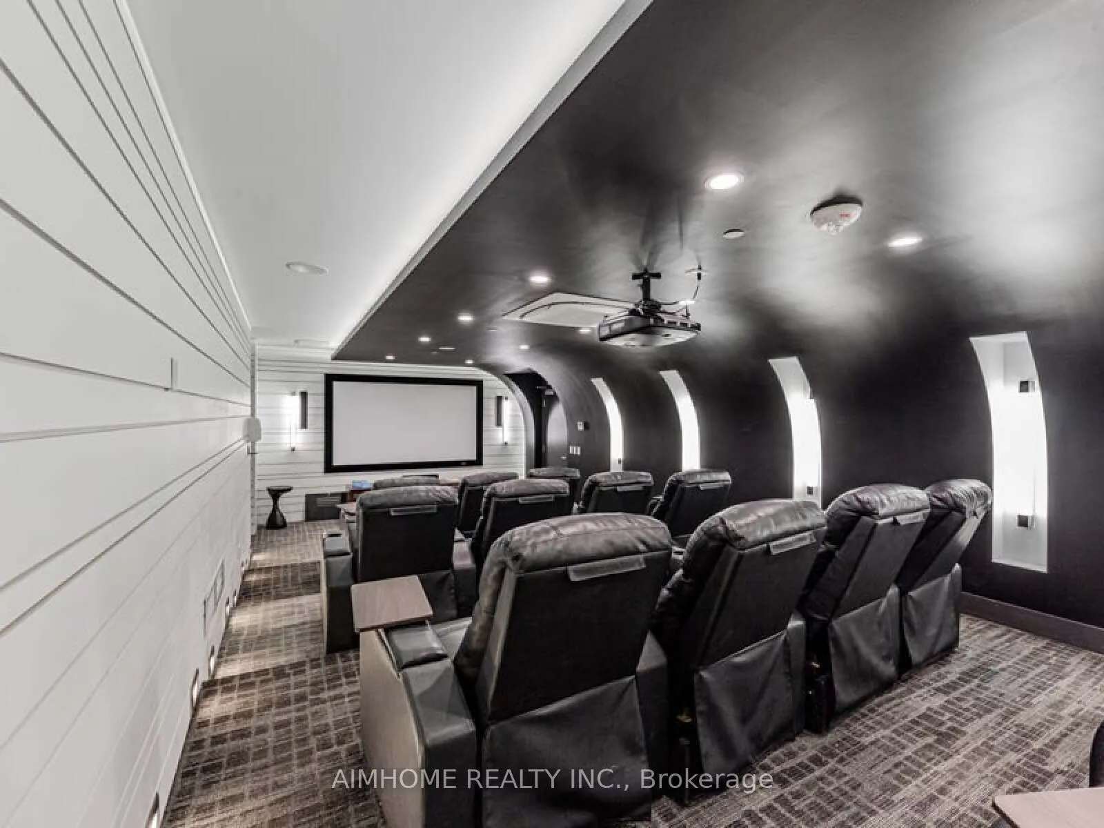 9471 Yonge Street, #1202