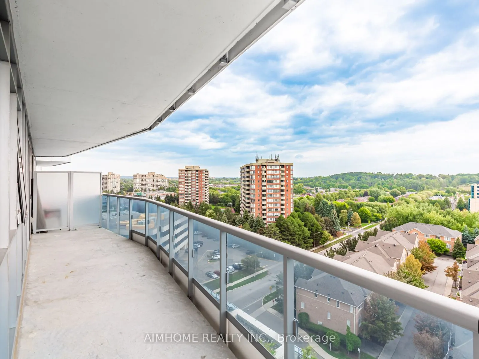 9471 Yonge Street, #1202