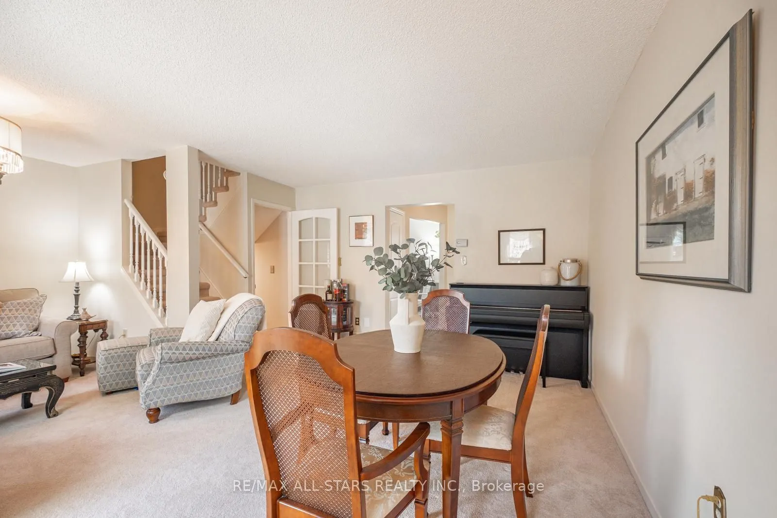 9 Steepleview Crescent