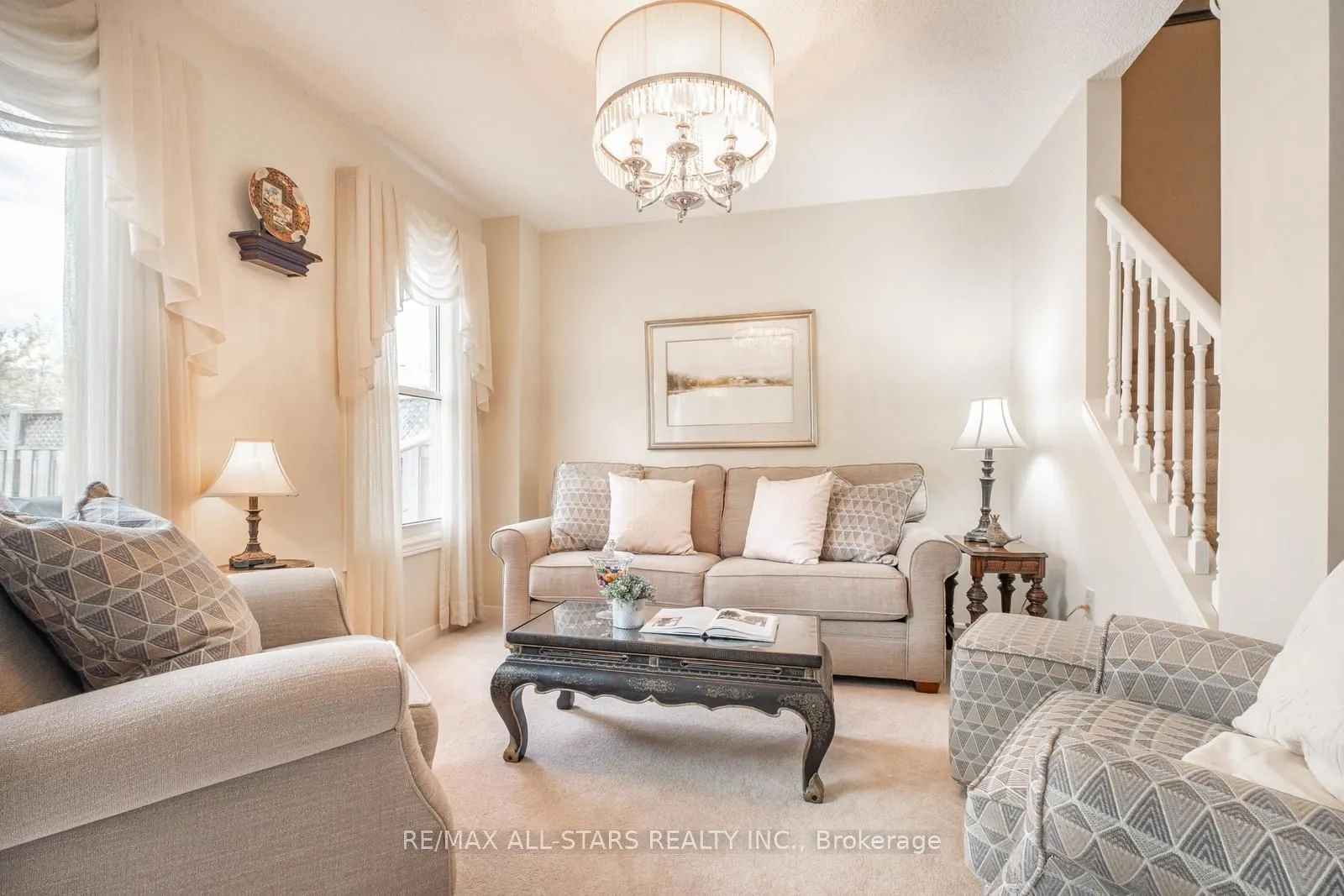 9 Steepleview Crescent