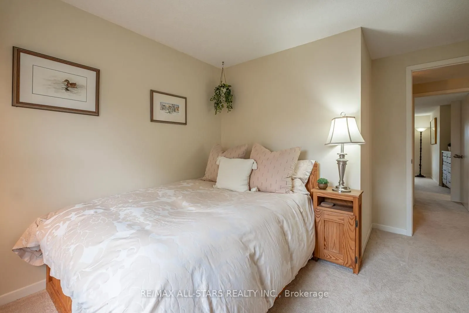 9 Steepleview Crescent
