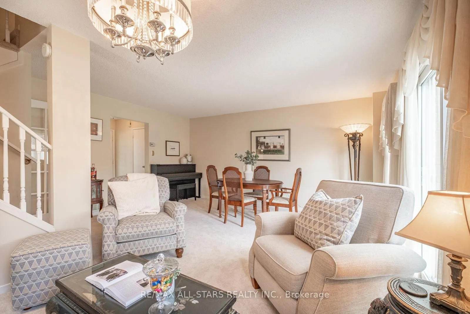9 Steepleview Crescent