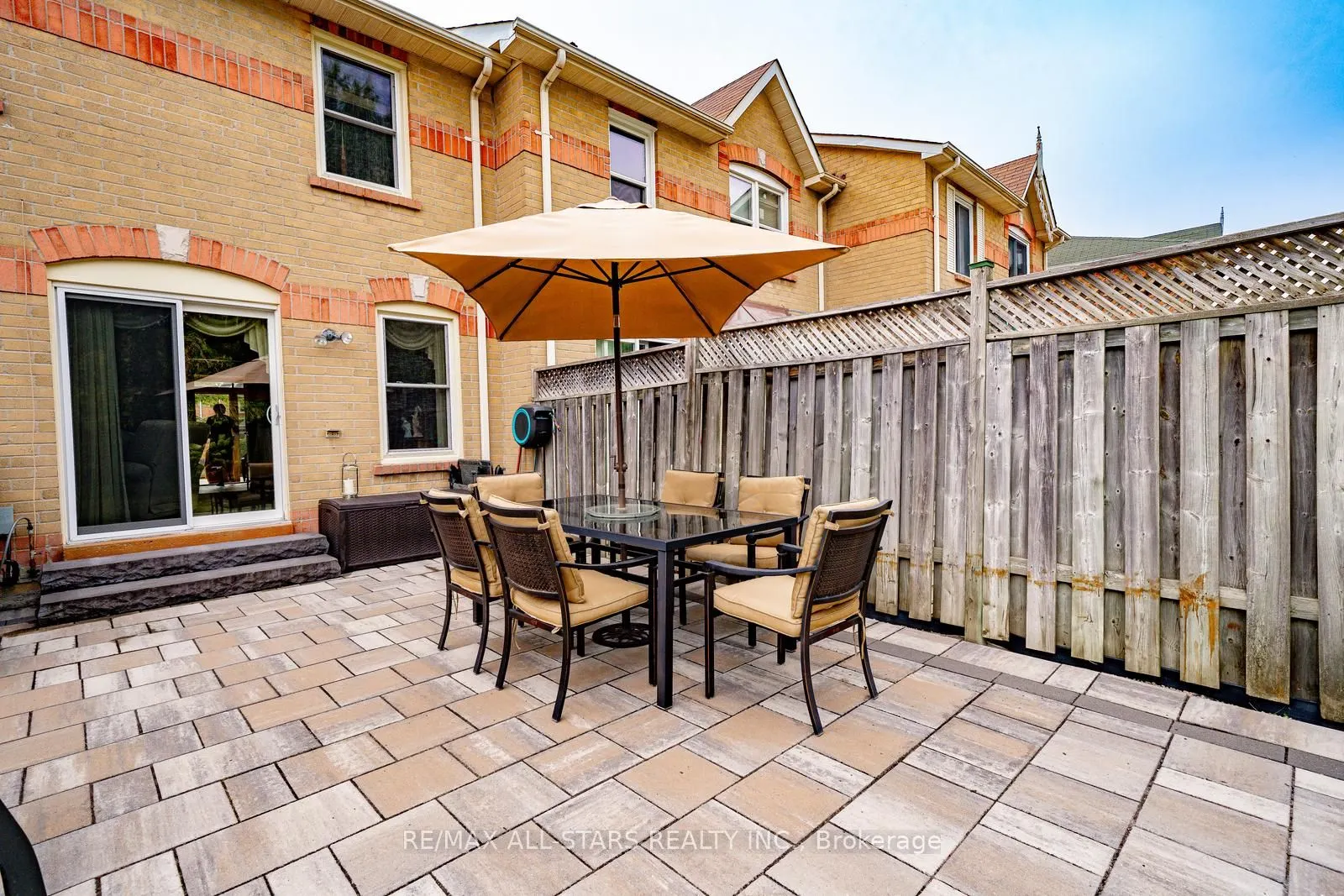 9 Steepleview Crescent