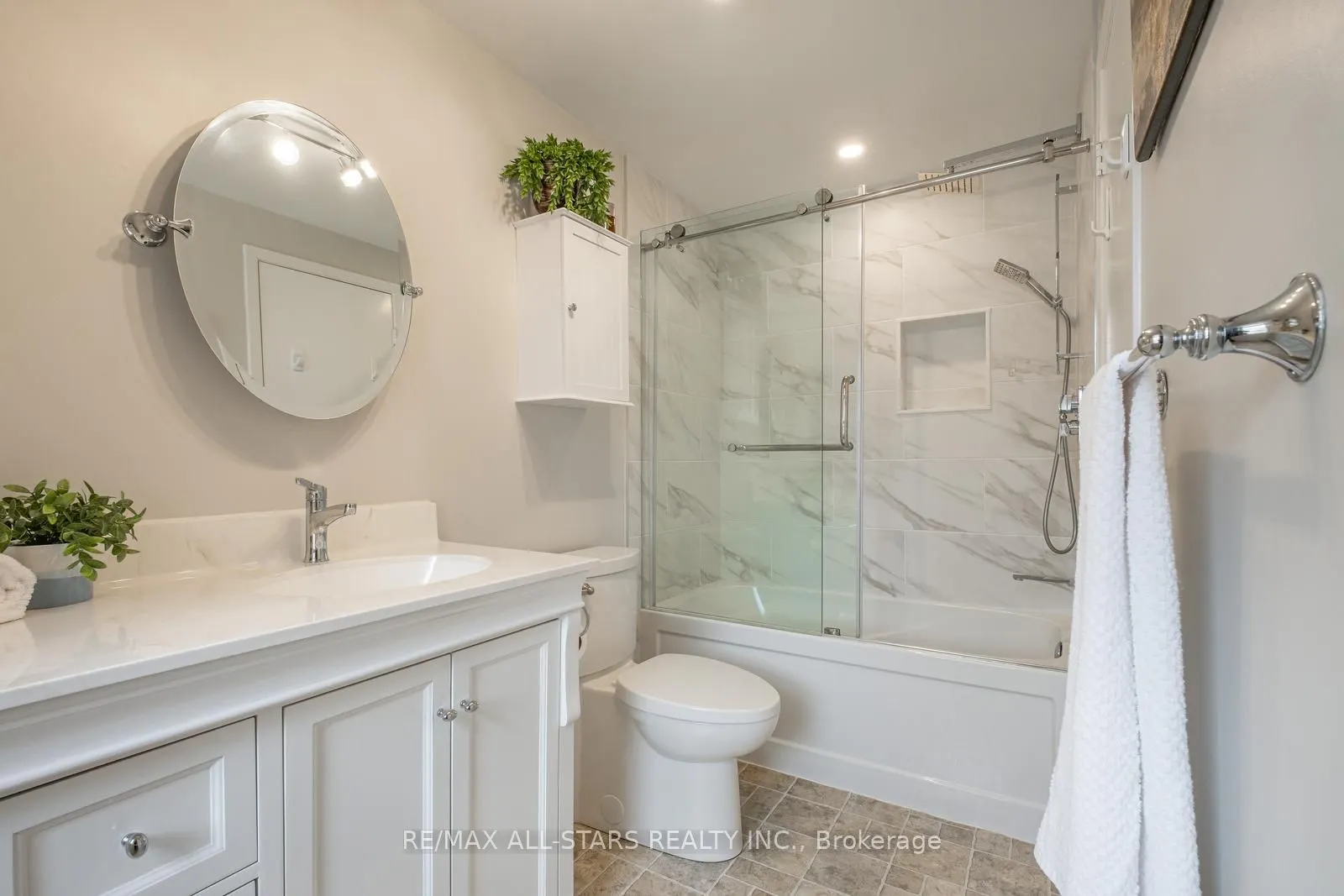 9 Steepleview Crescent
