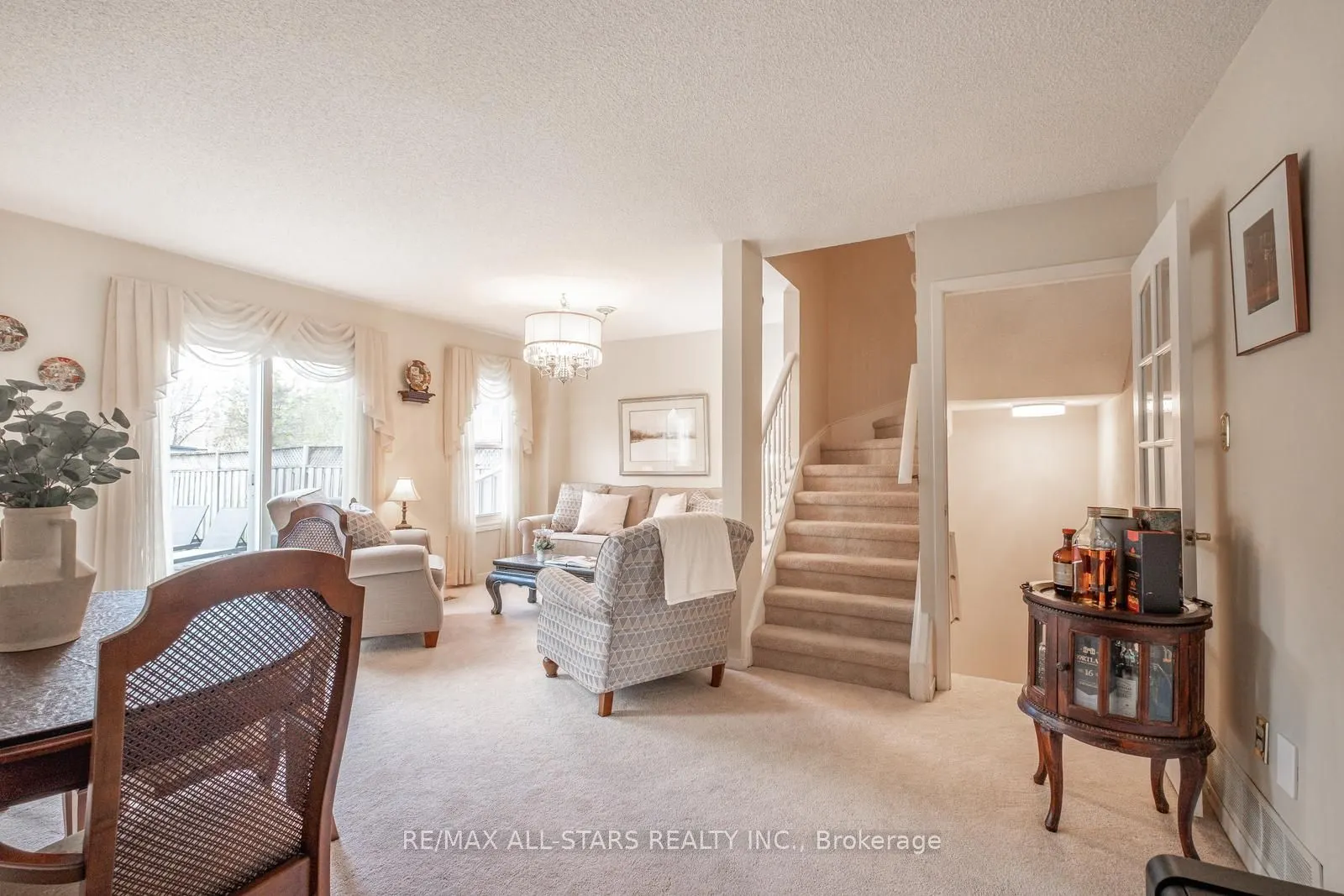 9 Steepleview Crescent