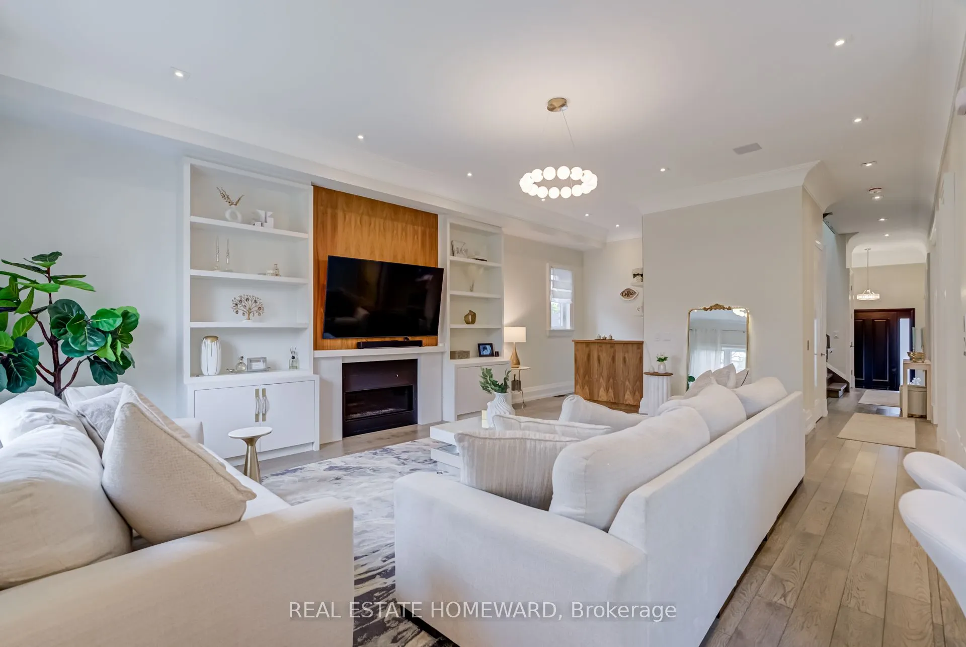 6 Mackay Drive
