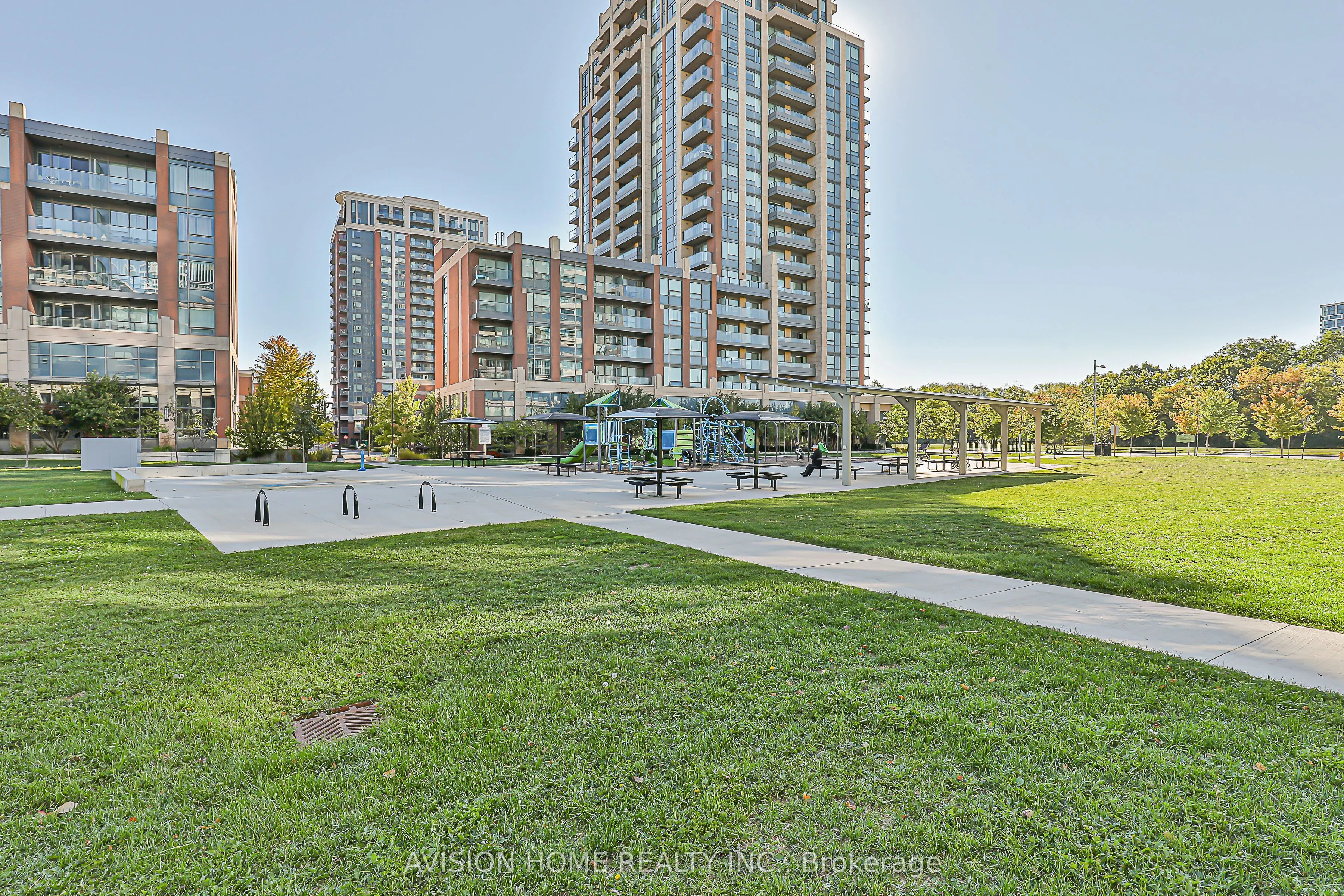 15 Water Walk Drive, #818