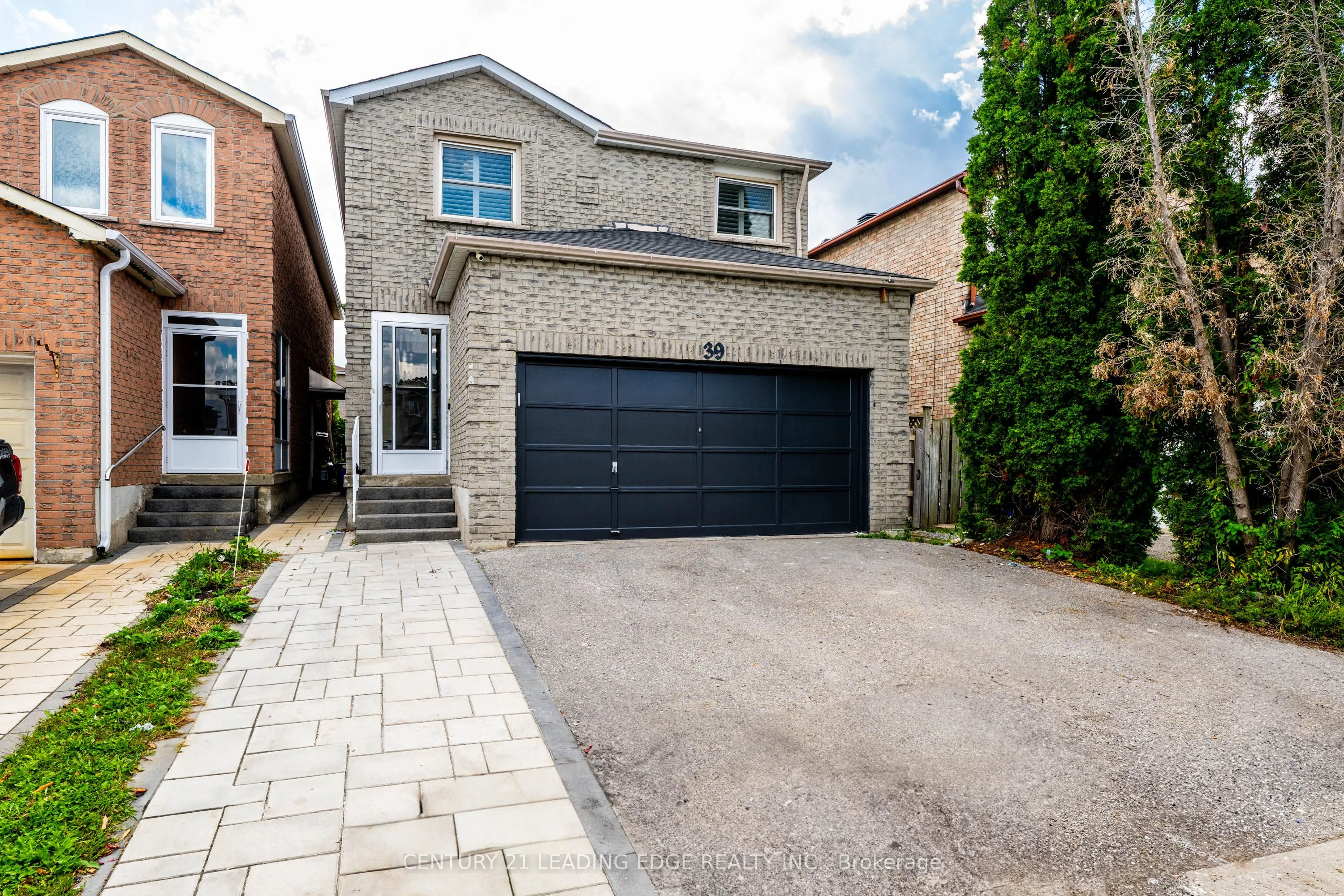 39 Lavron Court