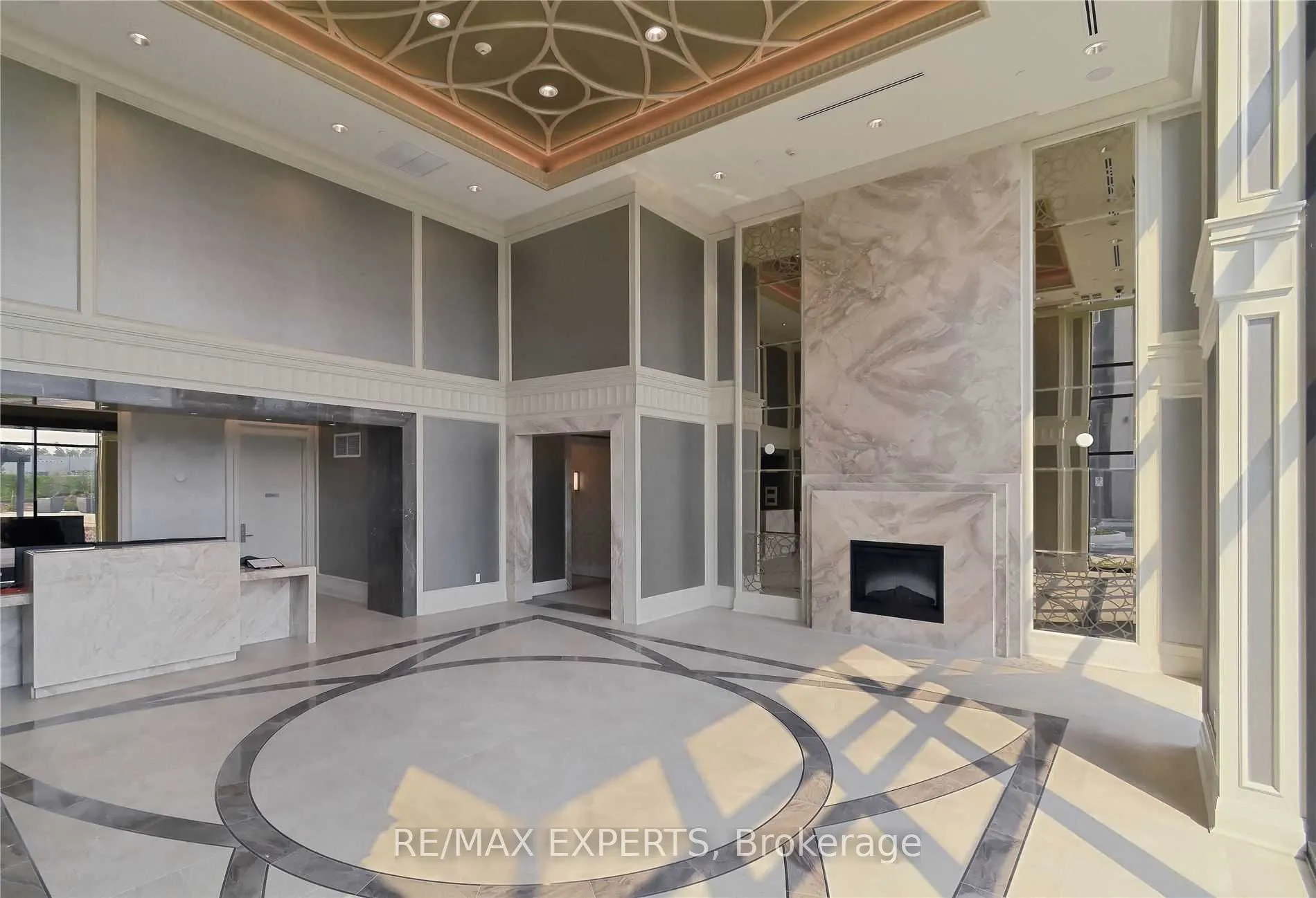 9085 Jane Street, #907