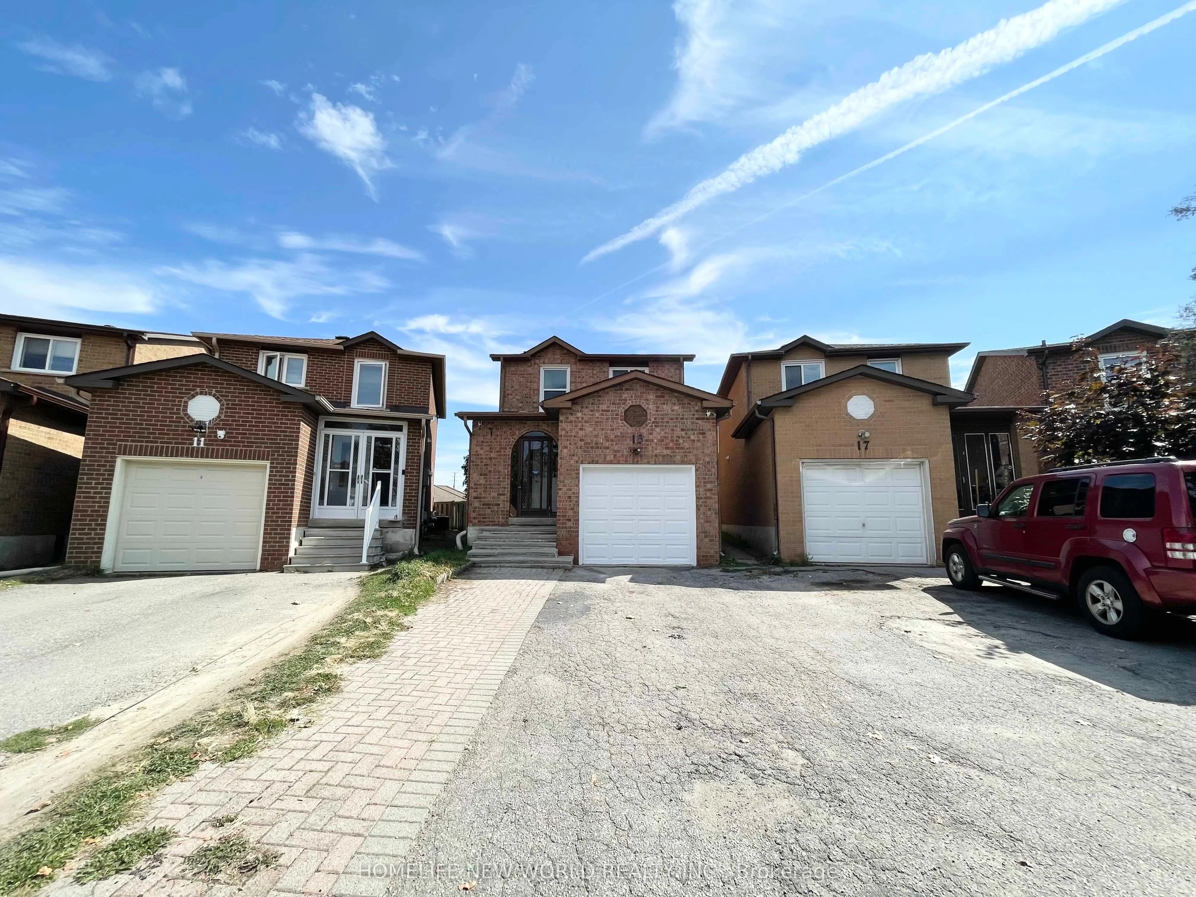 15 Duxford Crescent