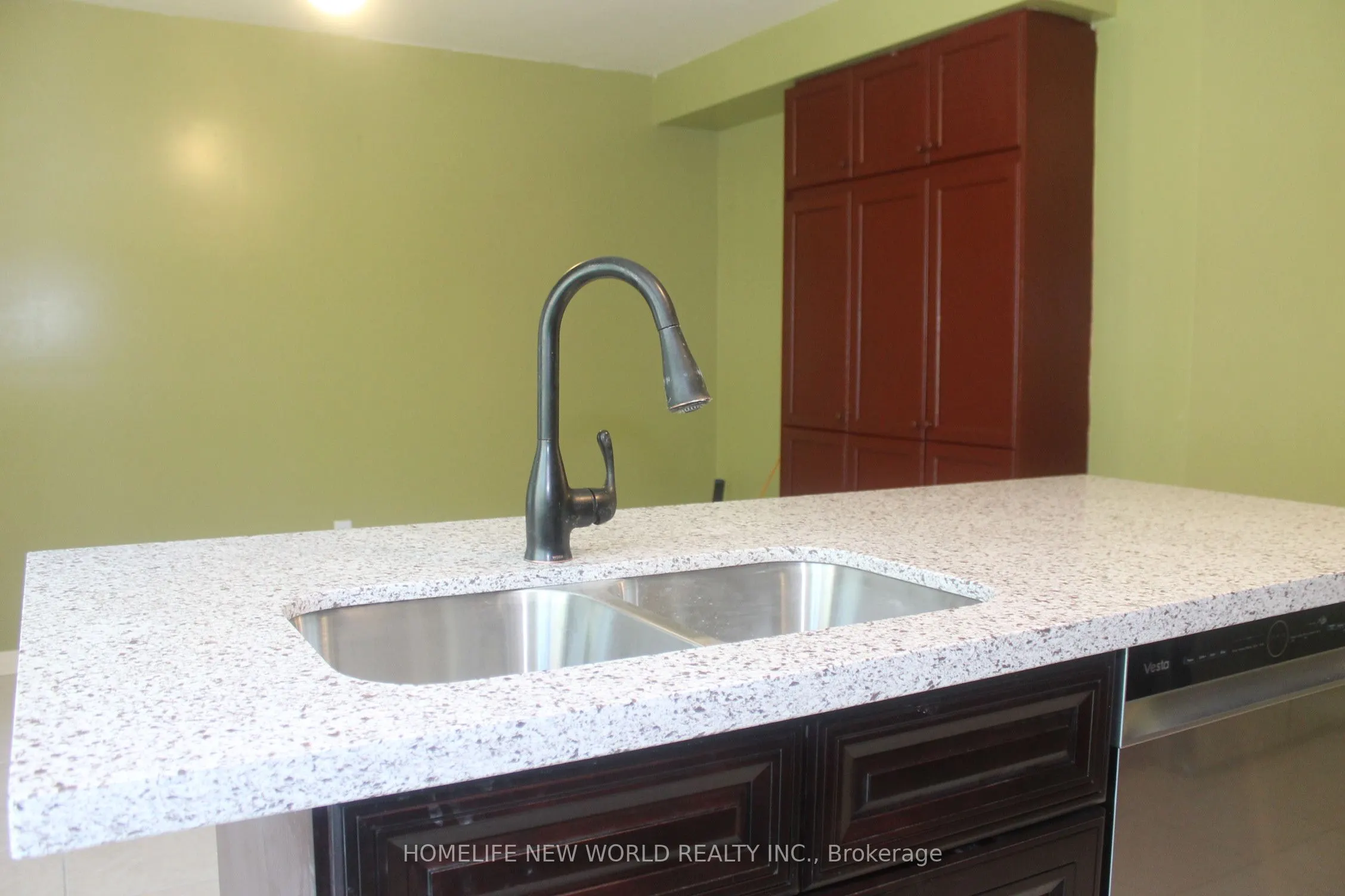 32 Selkirk Drive