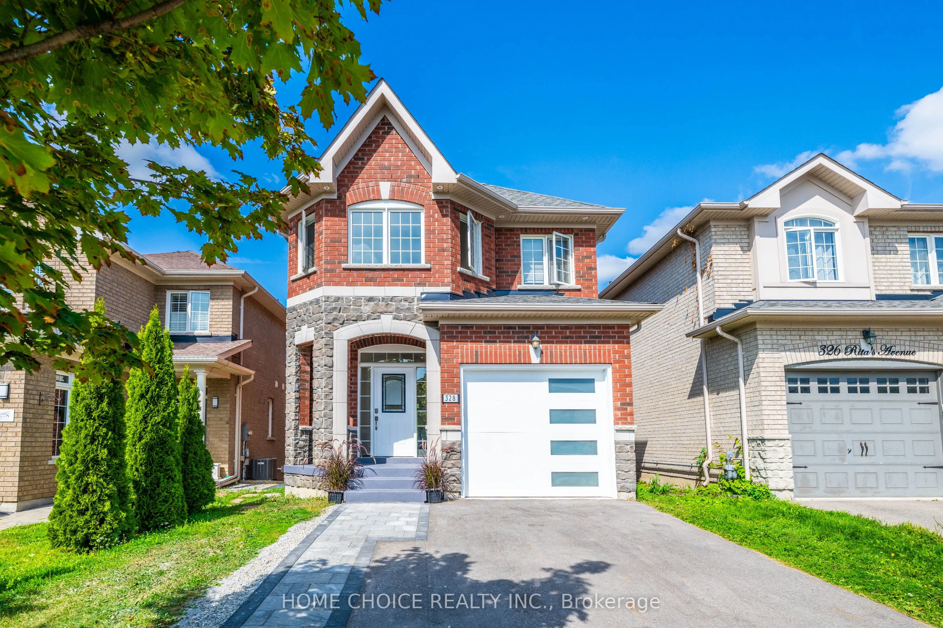 328 Rita's Avenue N