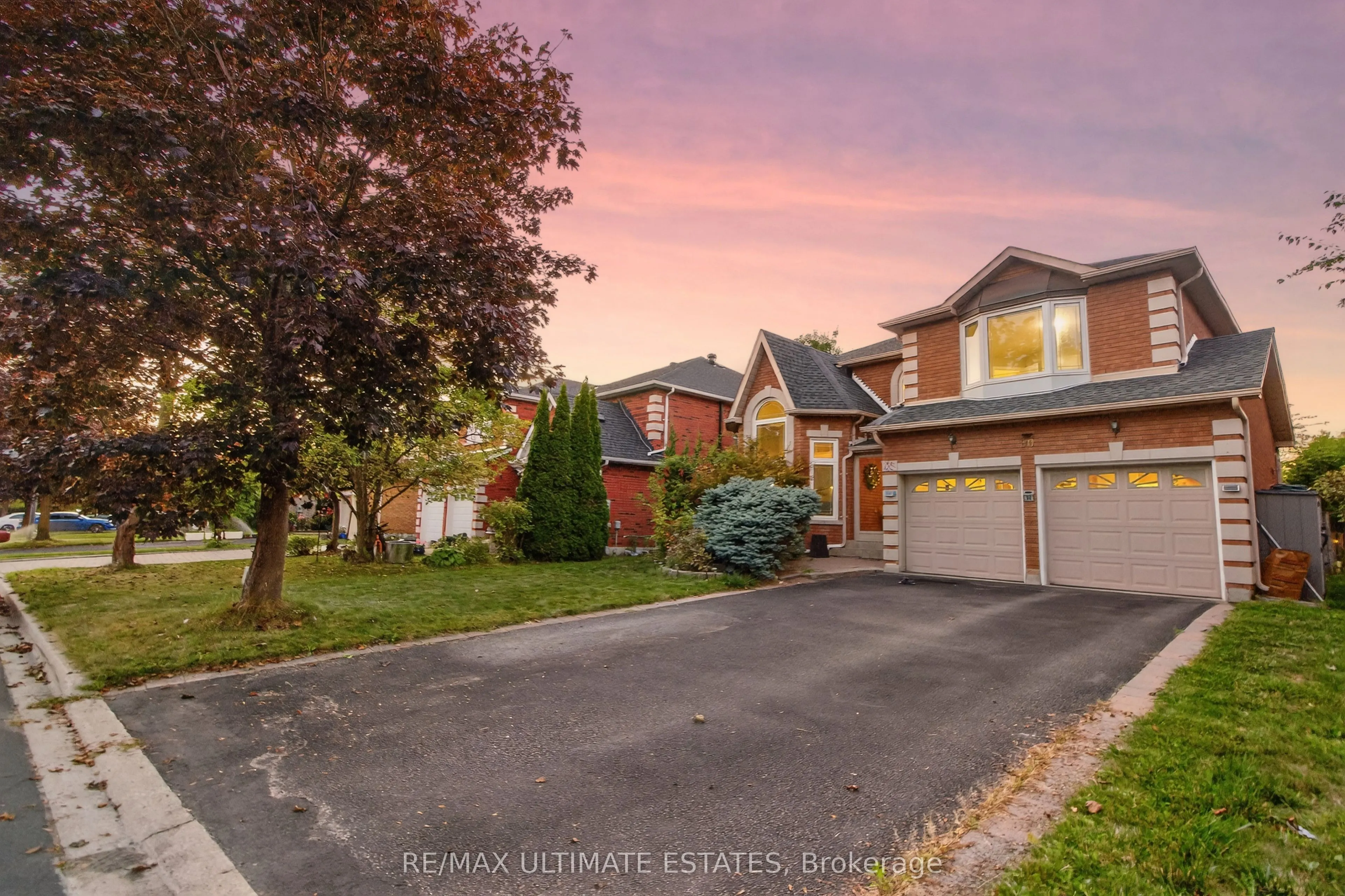 90 Hidden Trail Avenue