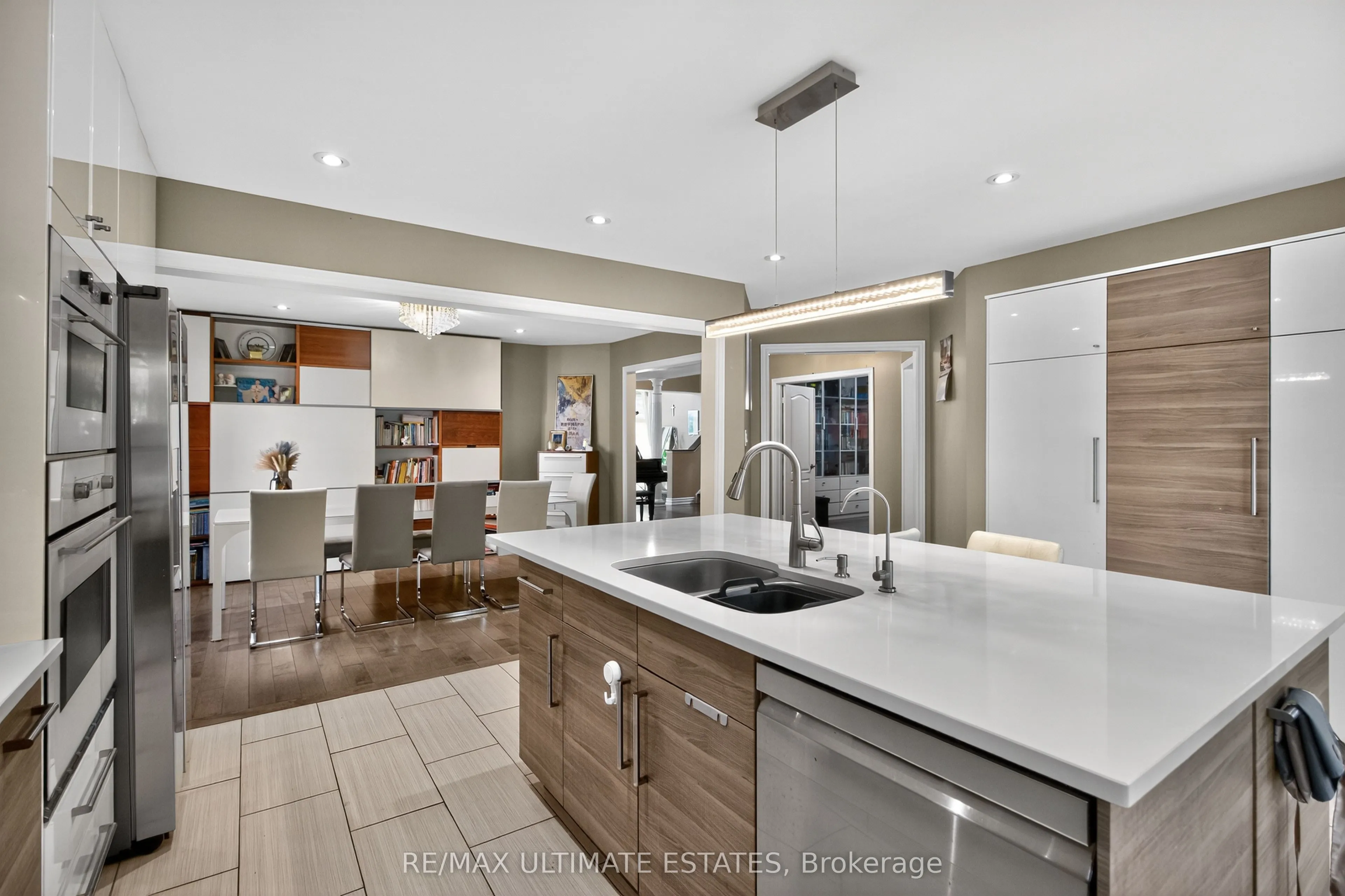 90 Hidden Trail Avenue