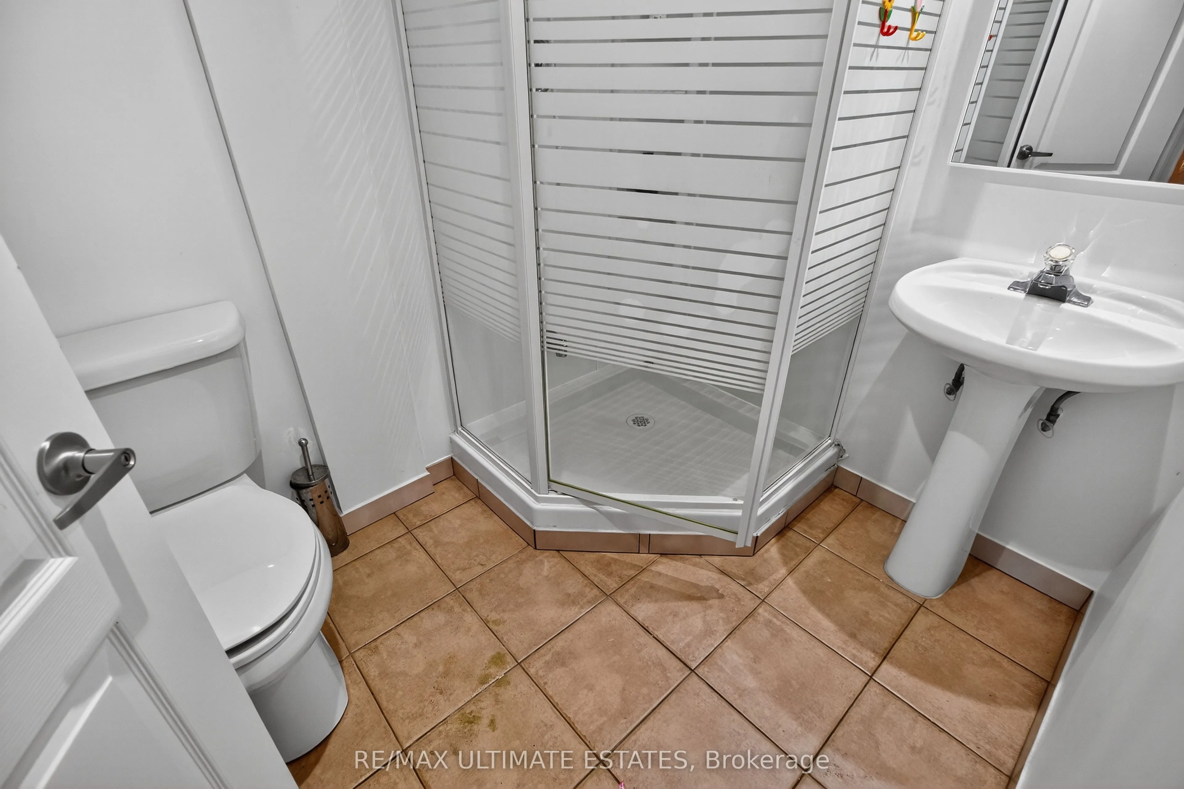 90 Hidden Trail Avenue
