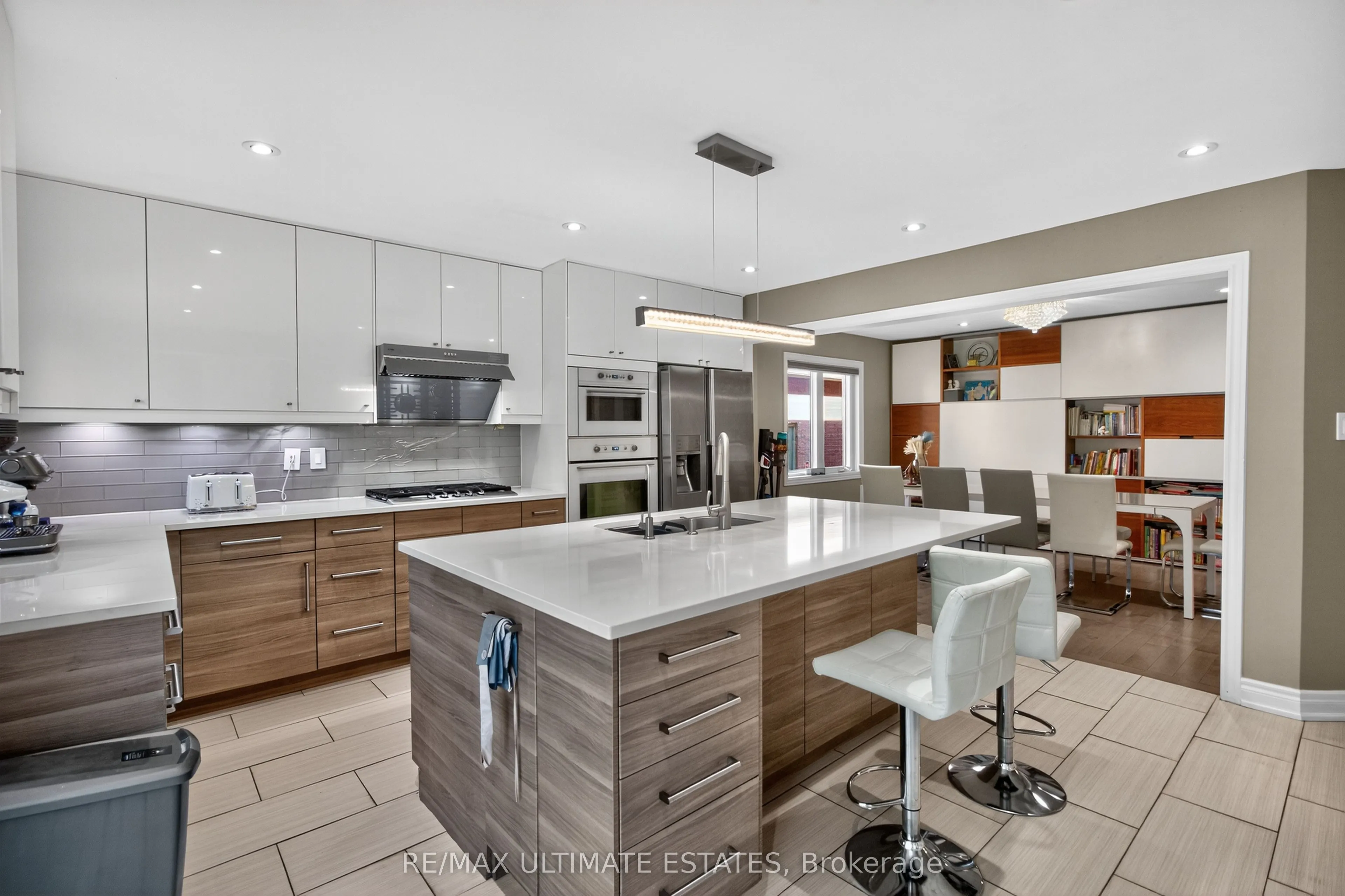 90 Hidden Trail Avenue