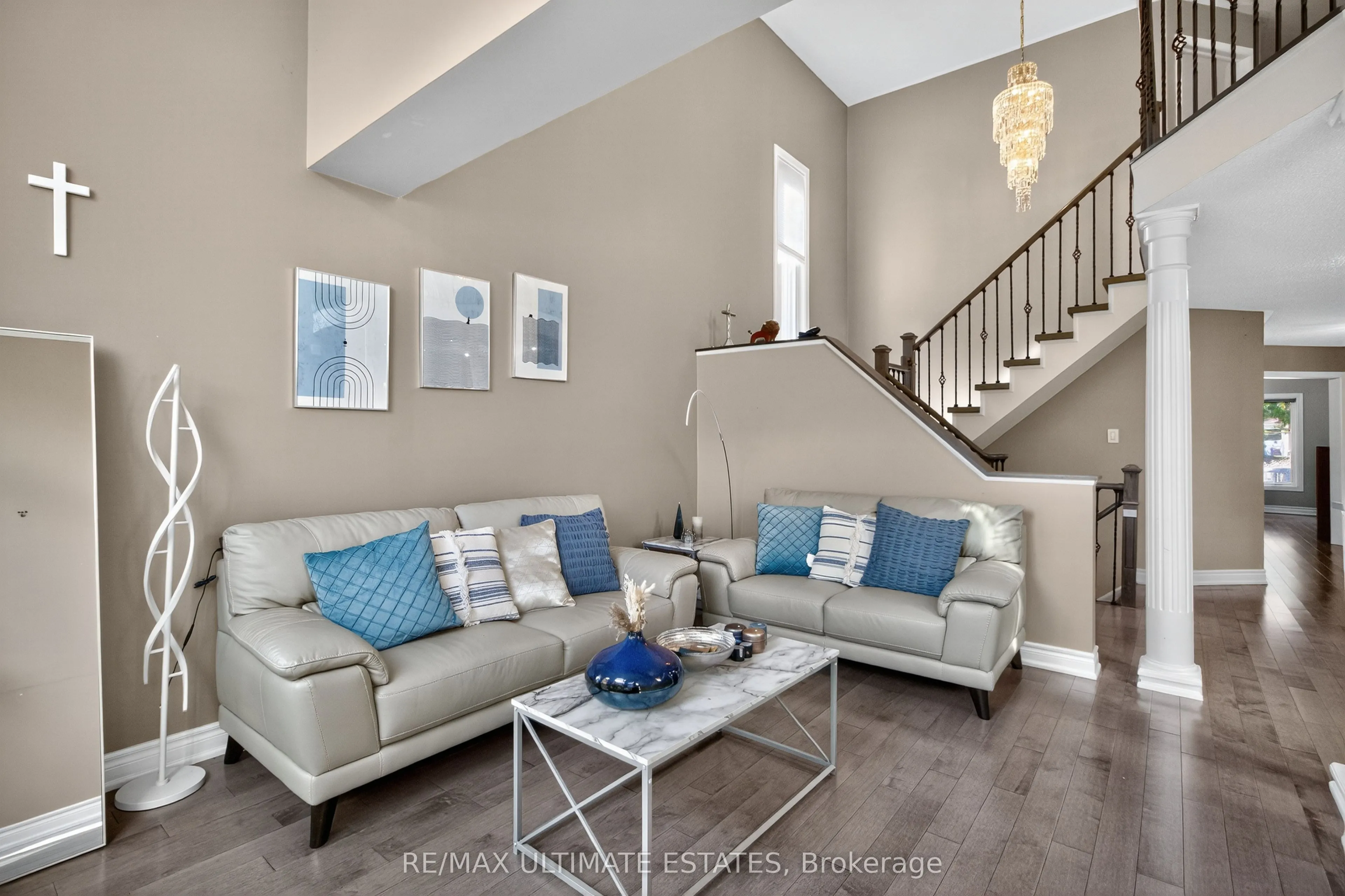 90 Hidden Trail Avenue