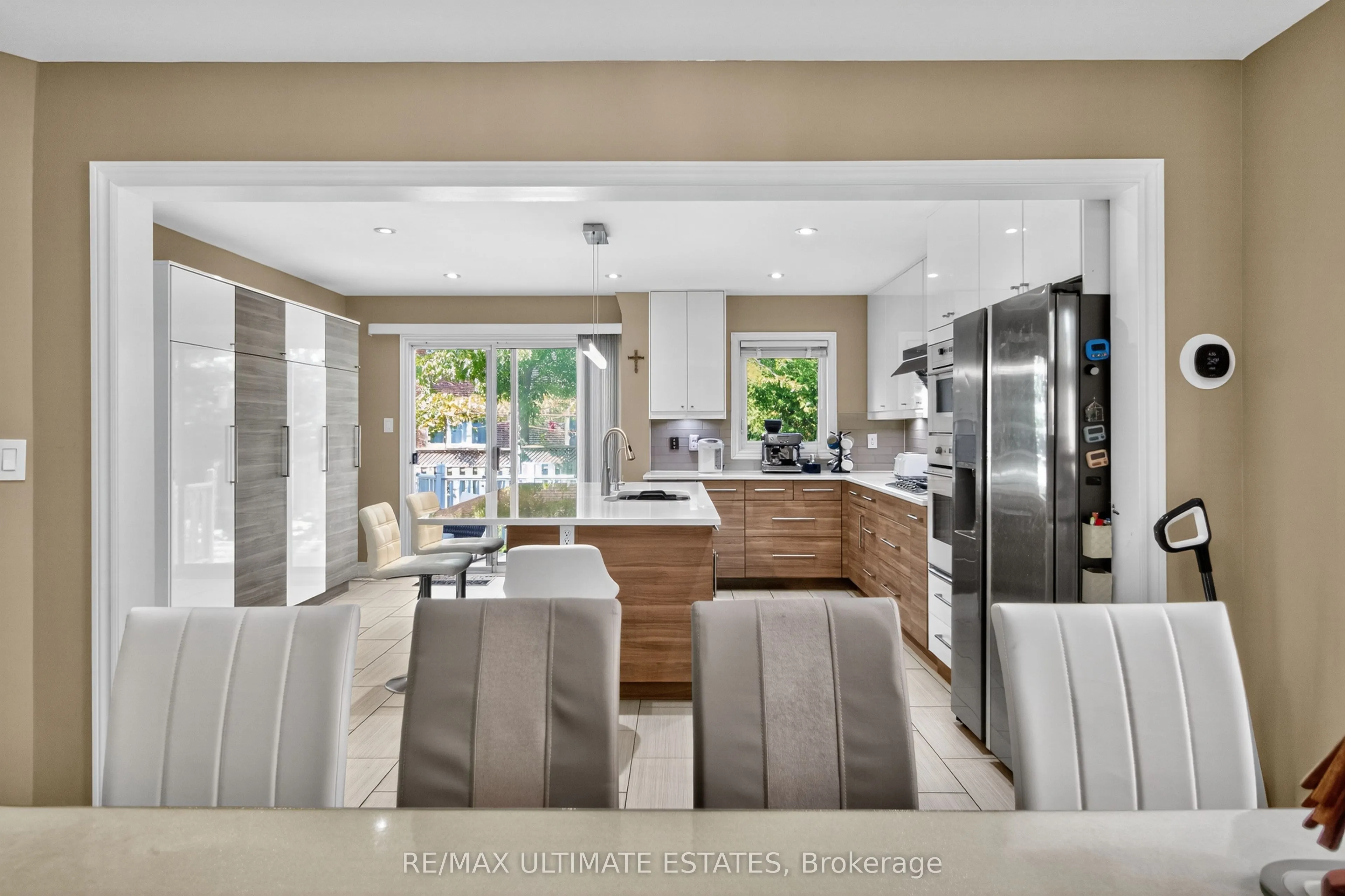 90 Hidden Trail Avenue