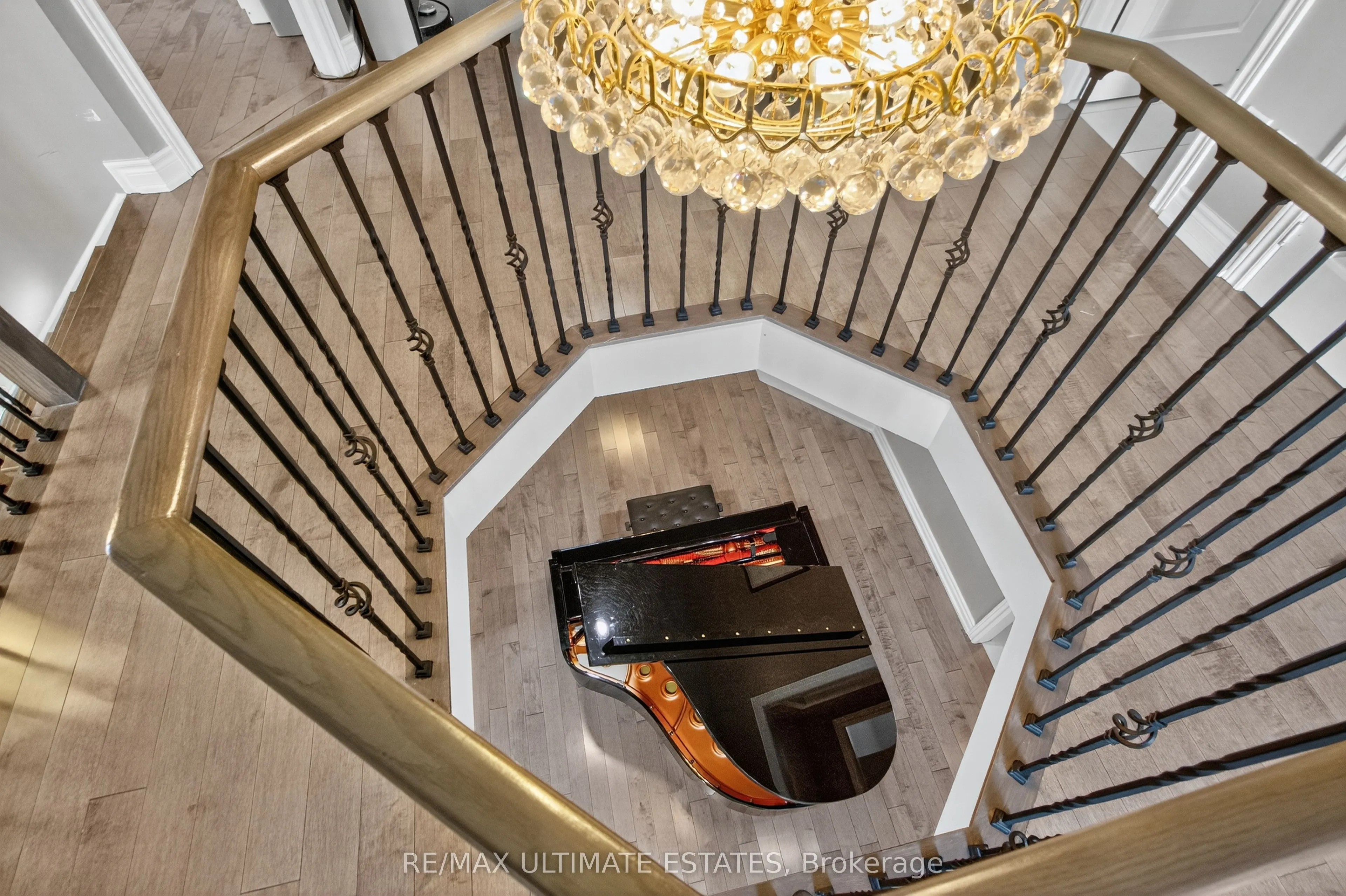 90 Hidden Trail Avenue