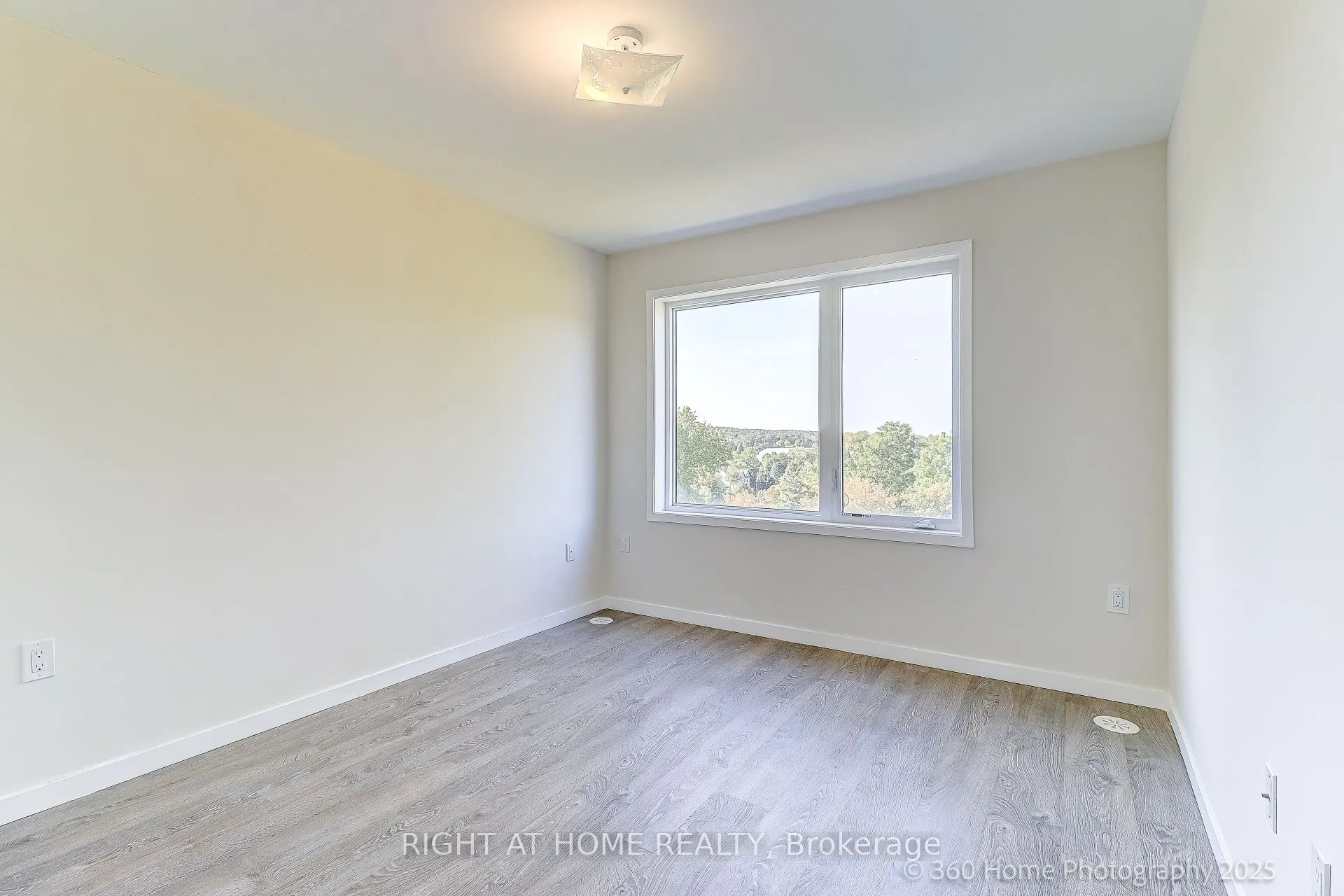 200 Alex Gardner Circle, #28