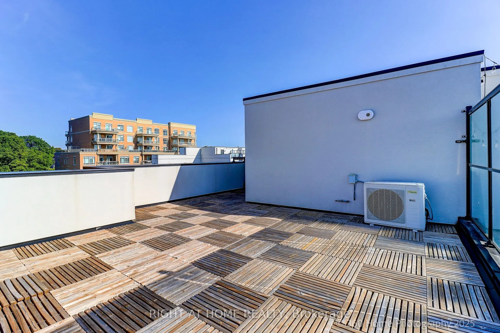 200 Alex Gardner Circle, #28