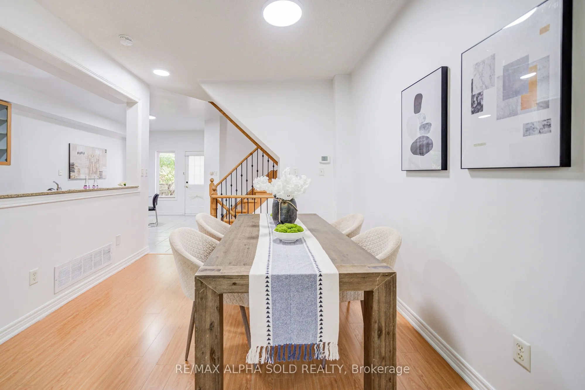 8 Forestwood Street