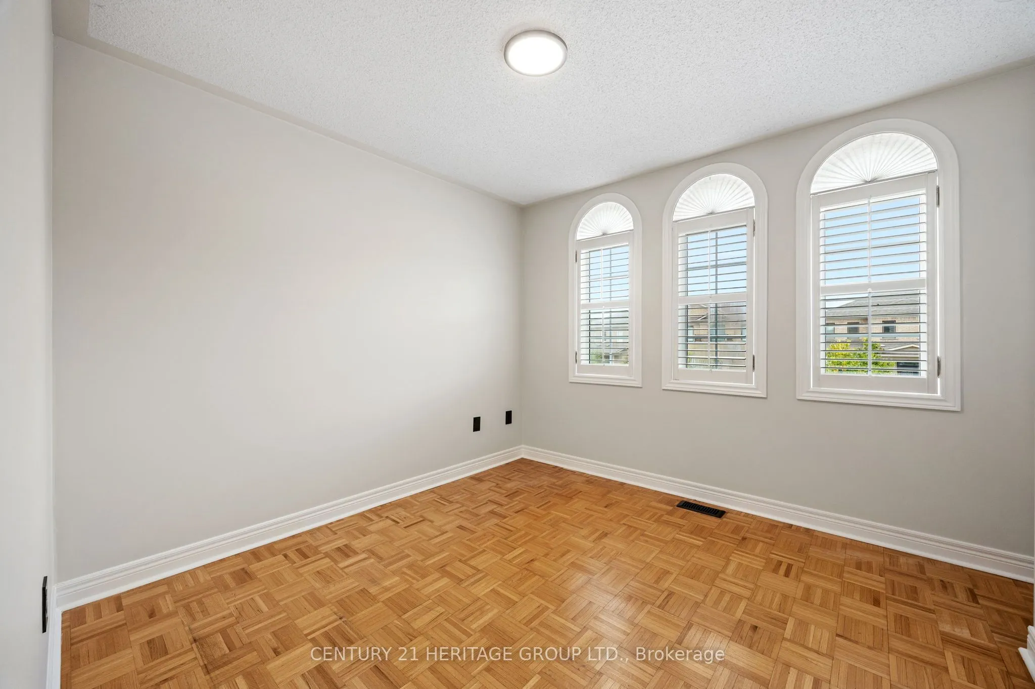 25 Wildberry Crescent