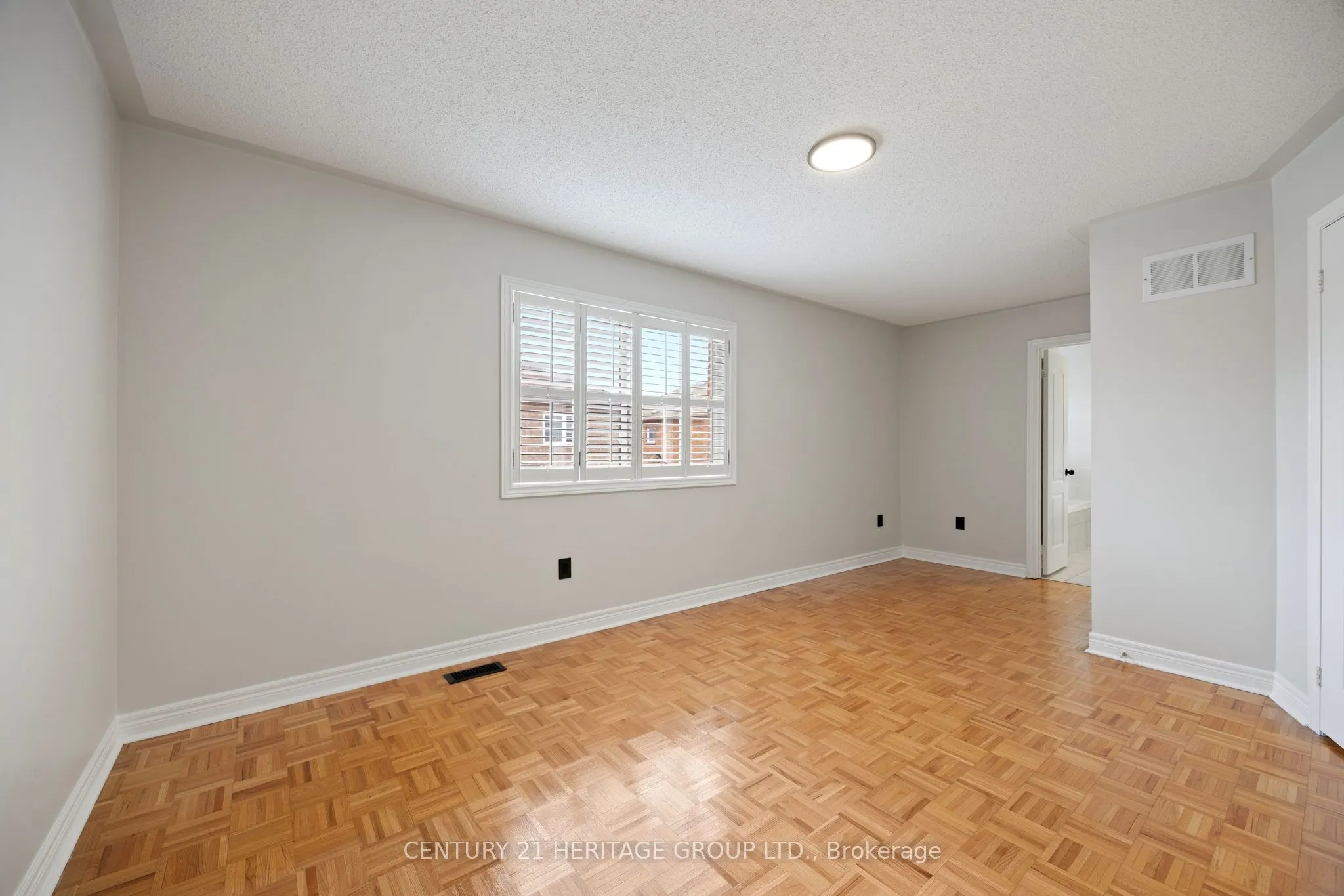 25 Wildberry Crescent