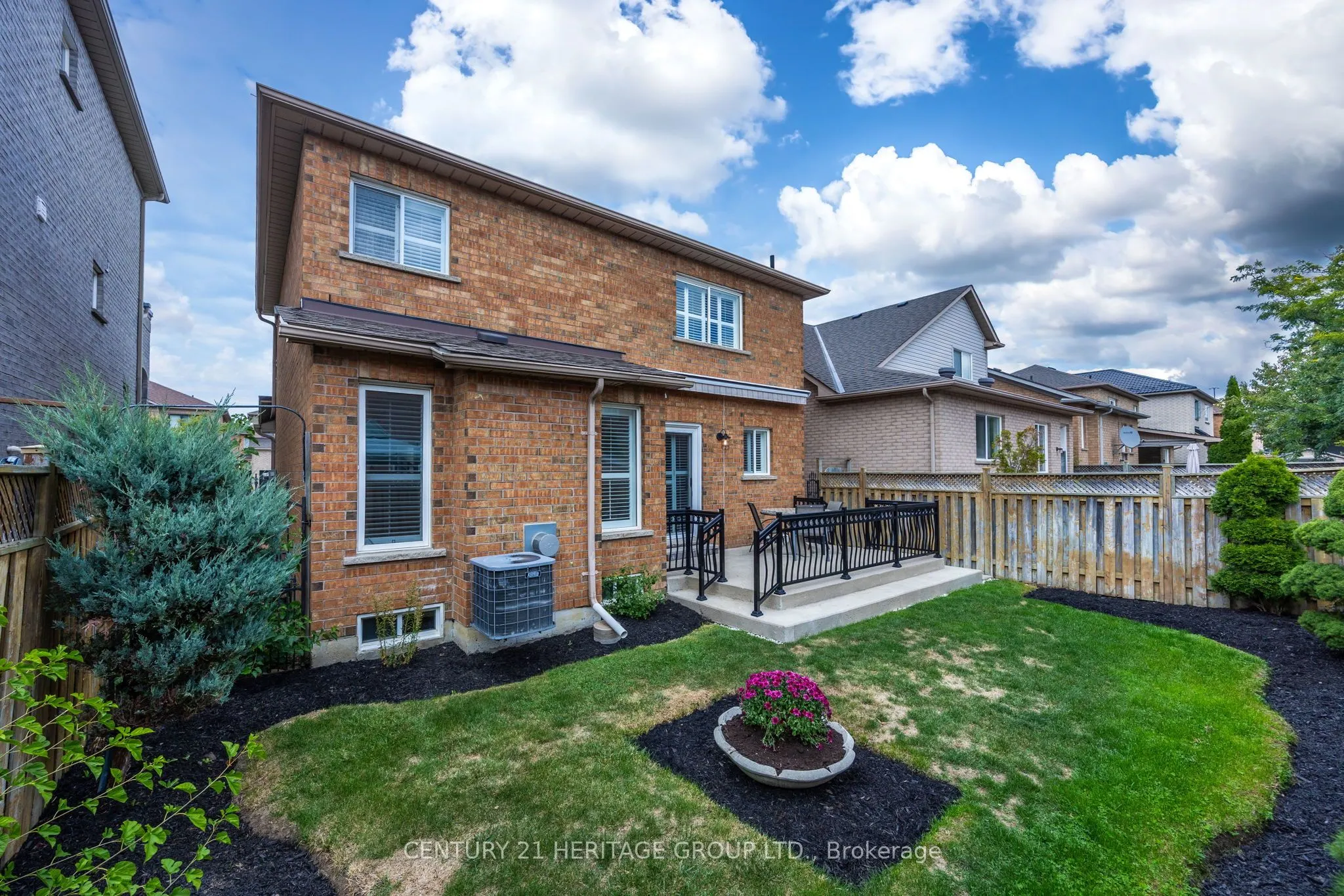 25 Wildberry Crescent