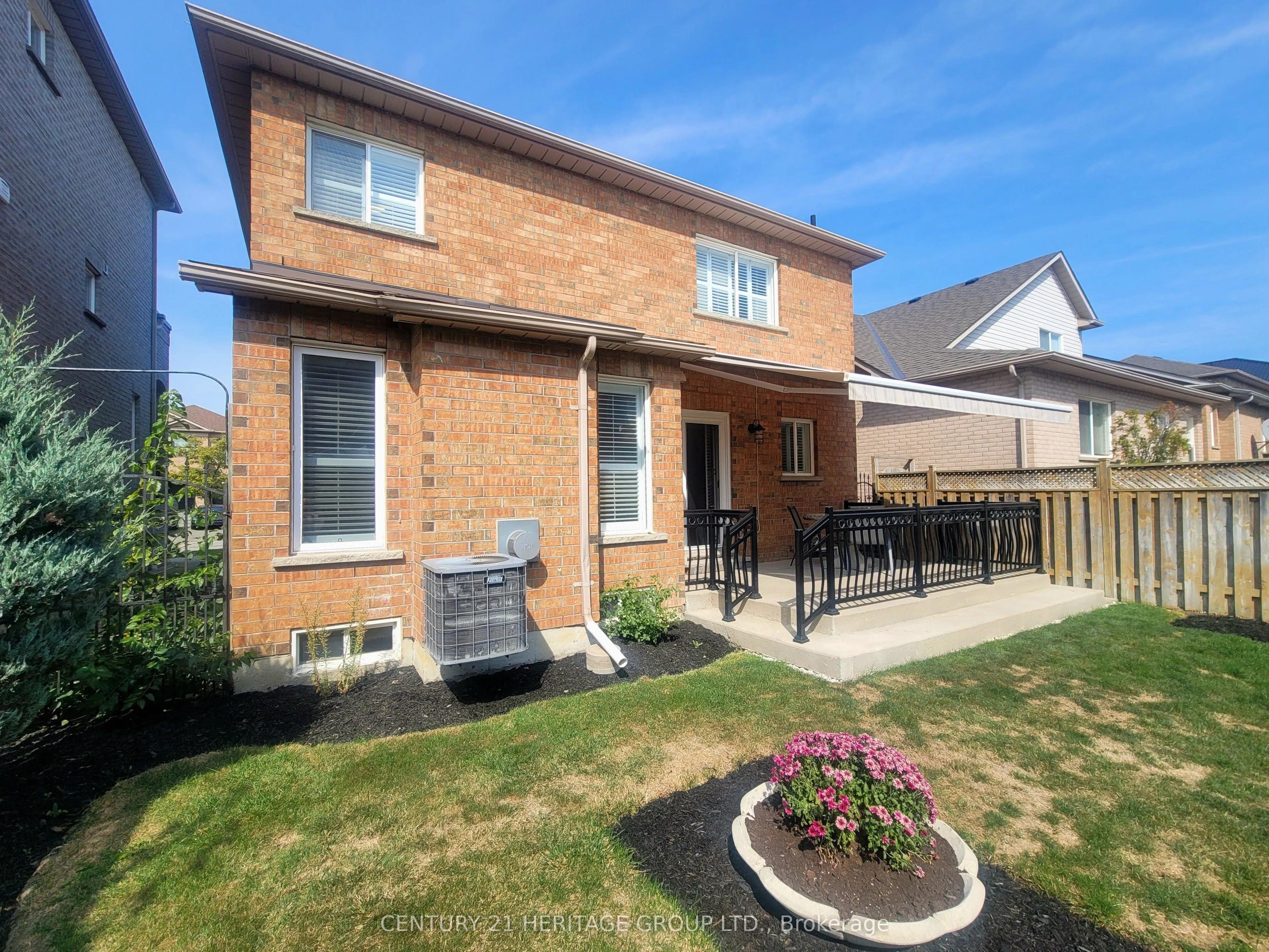 25 Wildberry Crescent