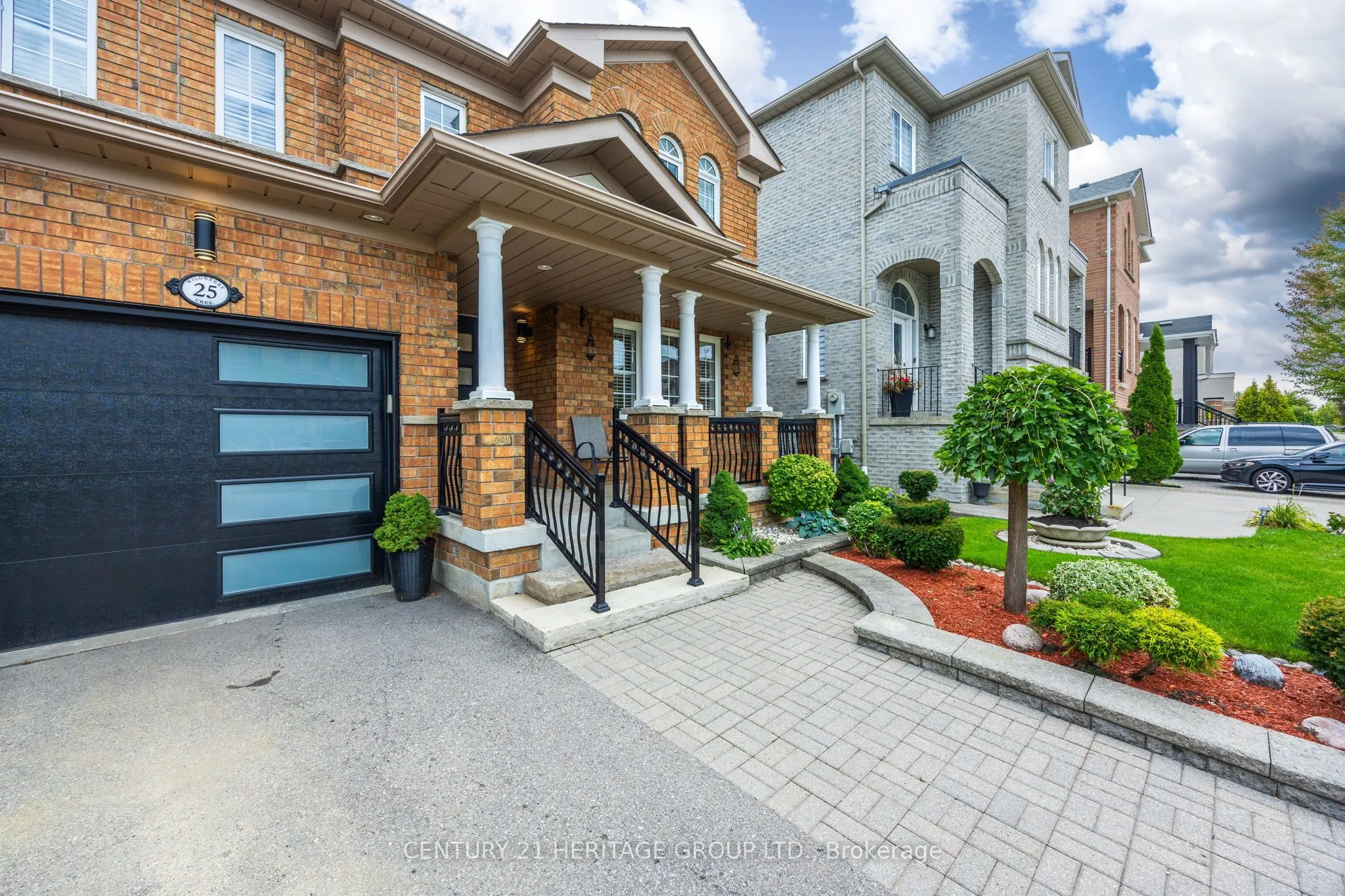25 Wildberry Crescent