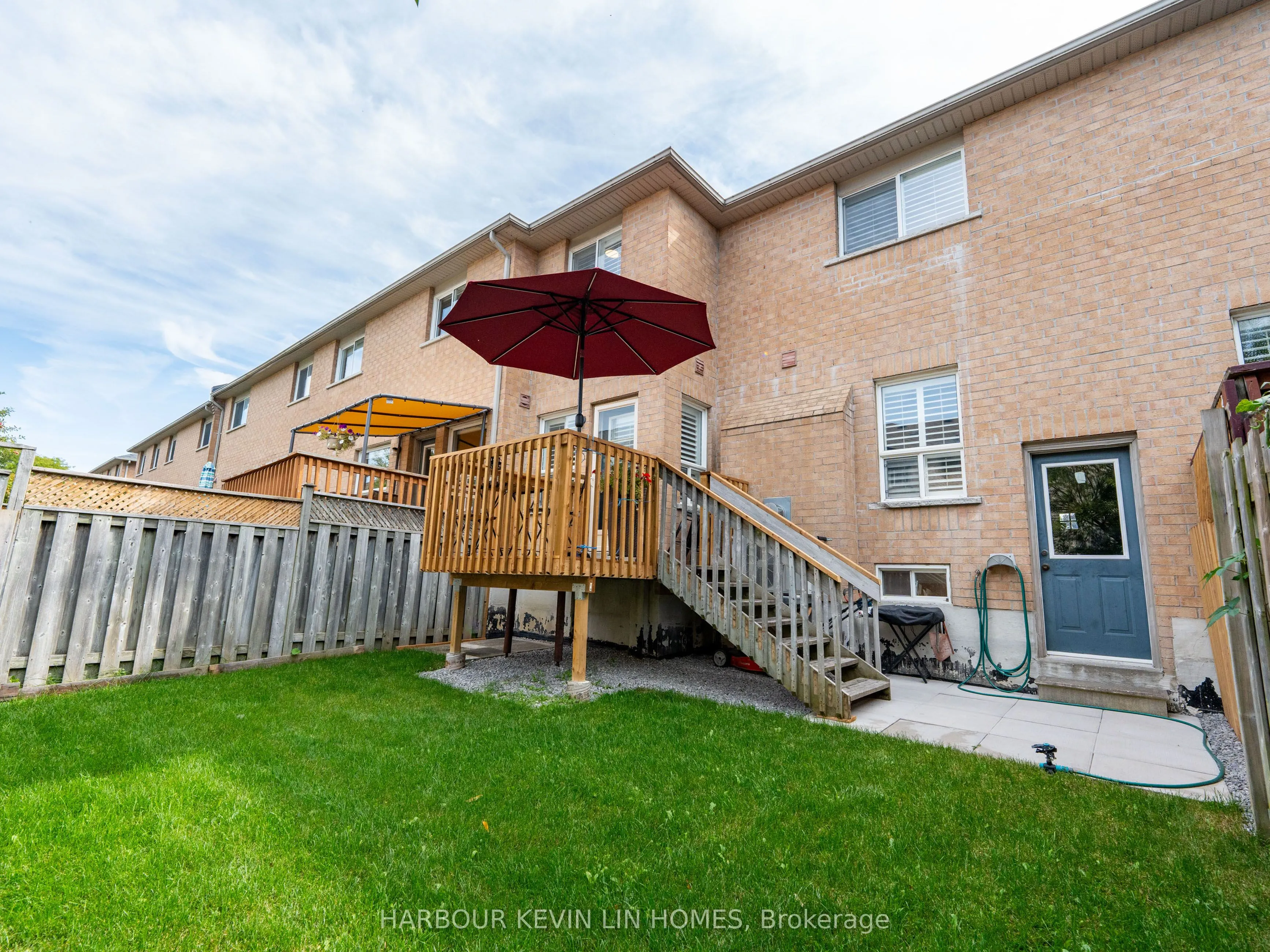 84 Grasslands Avenue