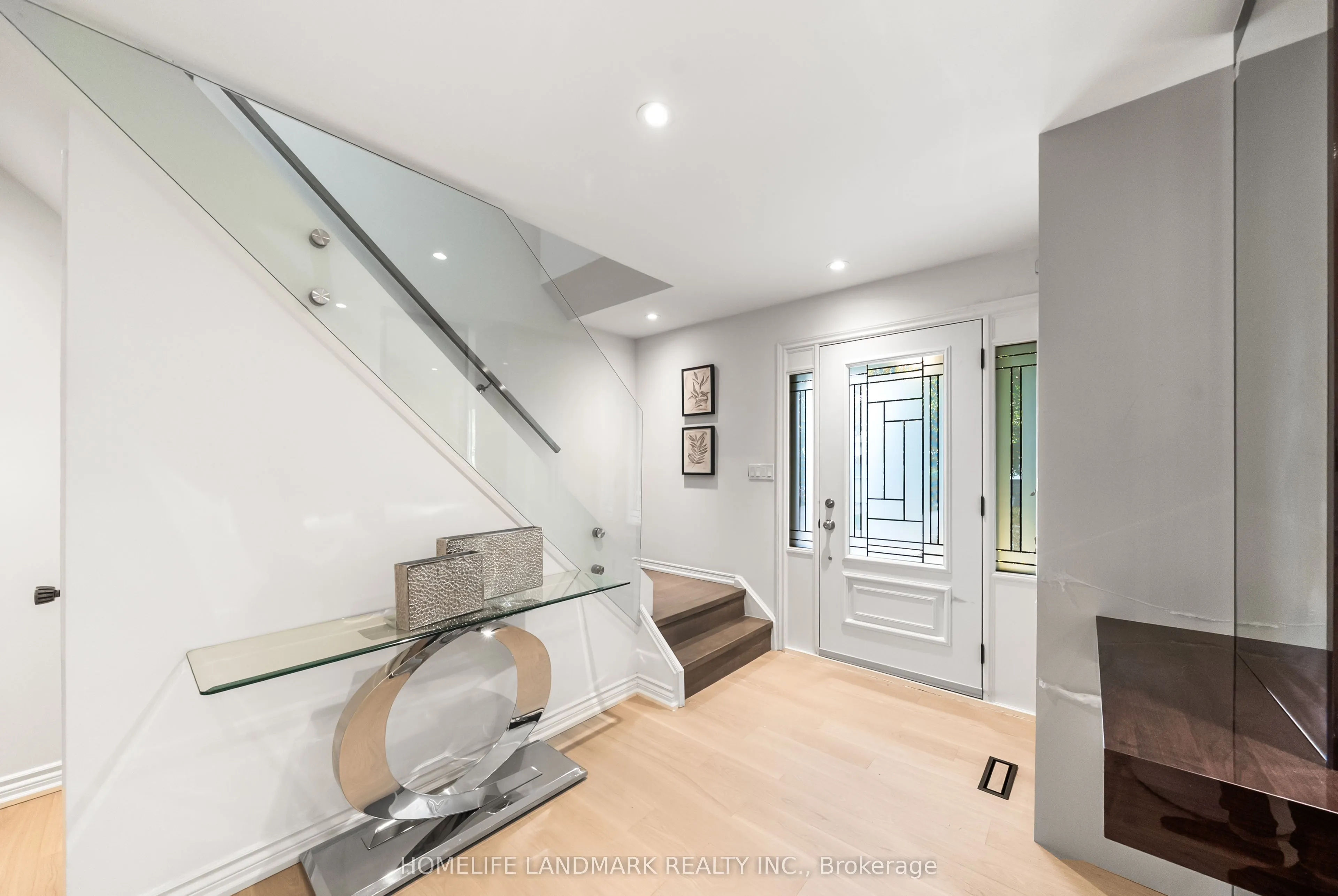11 Jondan Crescent