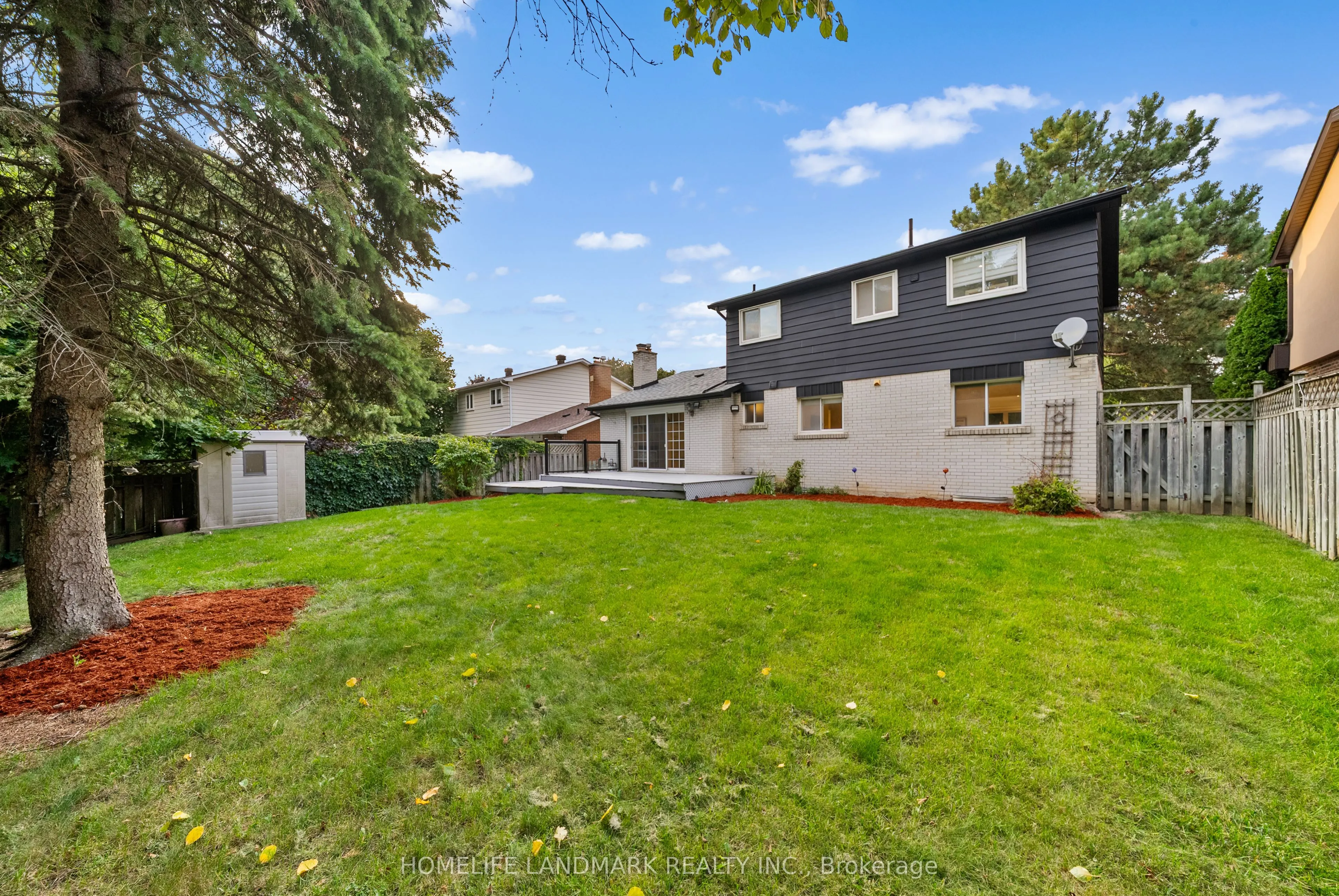 11 Jondan Crescent